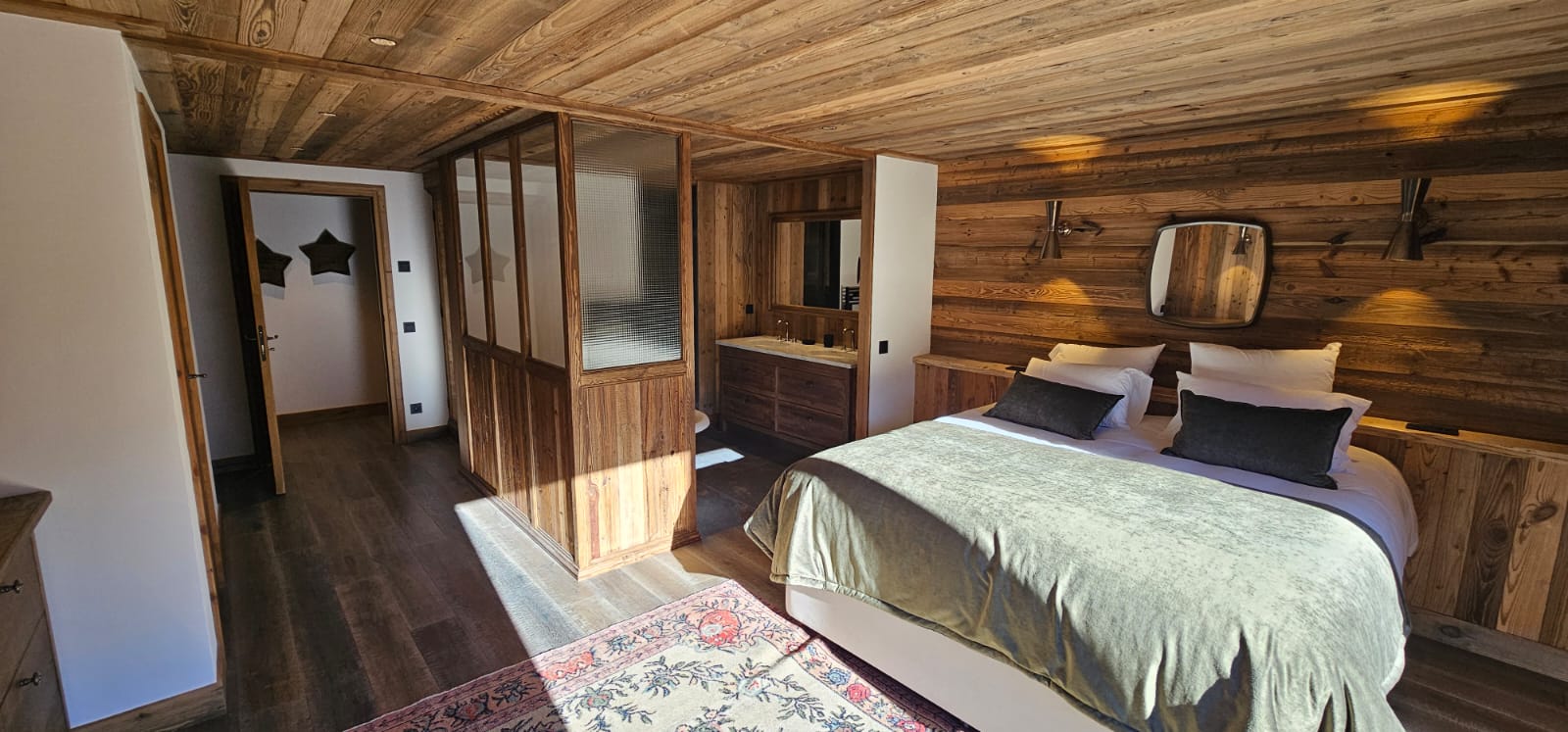 French property for sale in MERIBEL LES ALLUES, Savoie - €5,450,000 - photo 