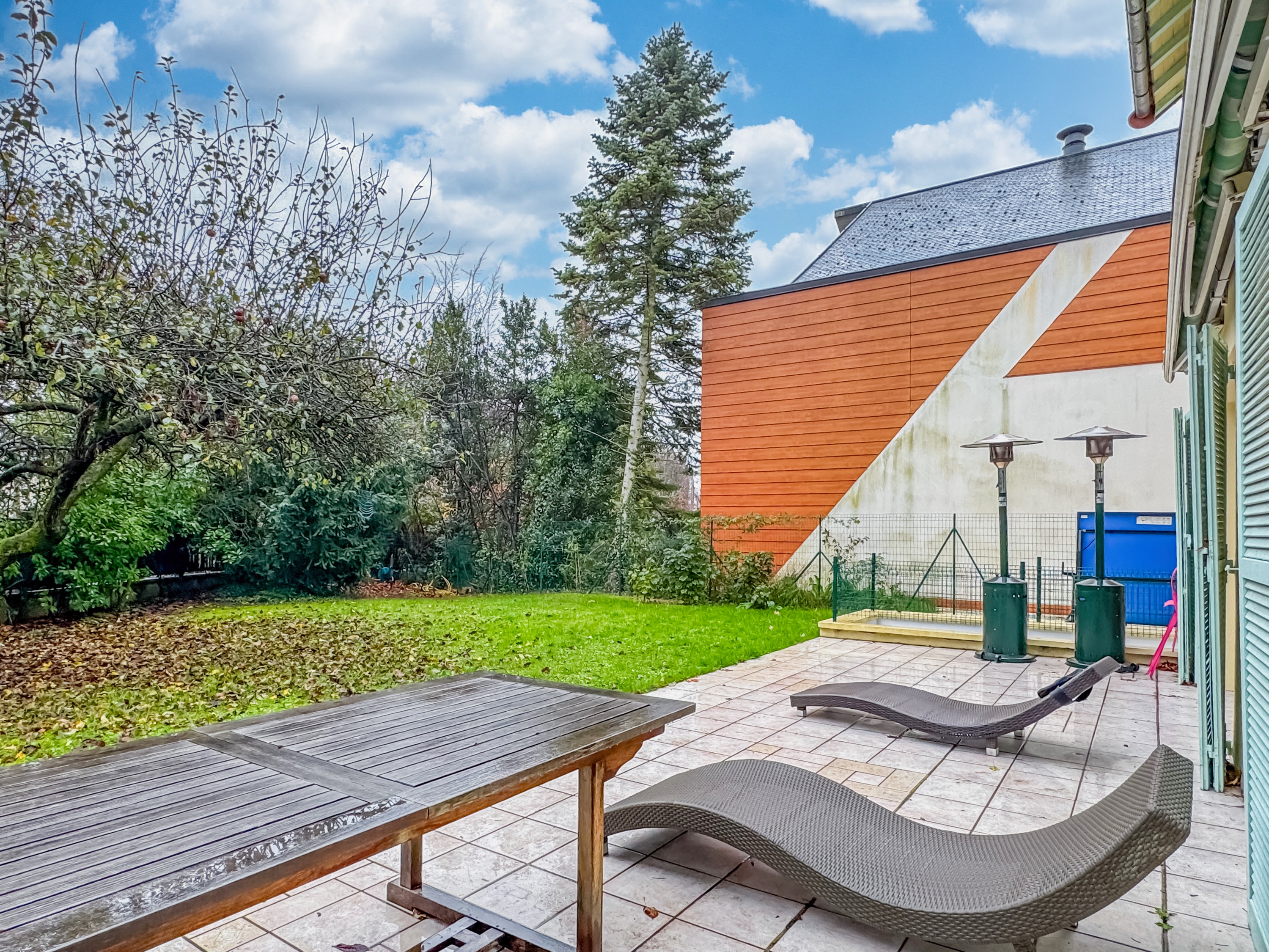 Propriété en France à vendre à Saint-Maur-des-Fossés, Val-de-Marne - €1 045 000 - photo 