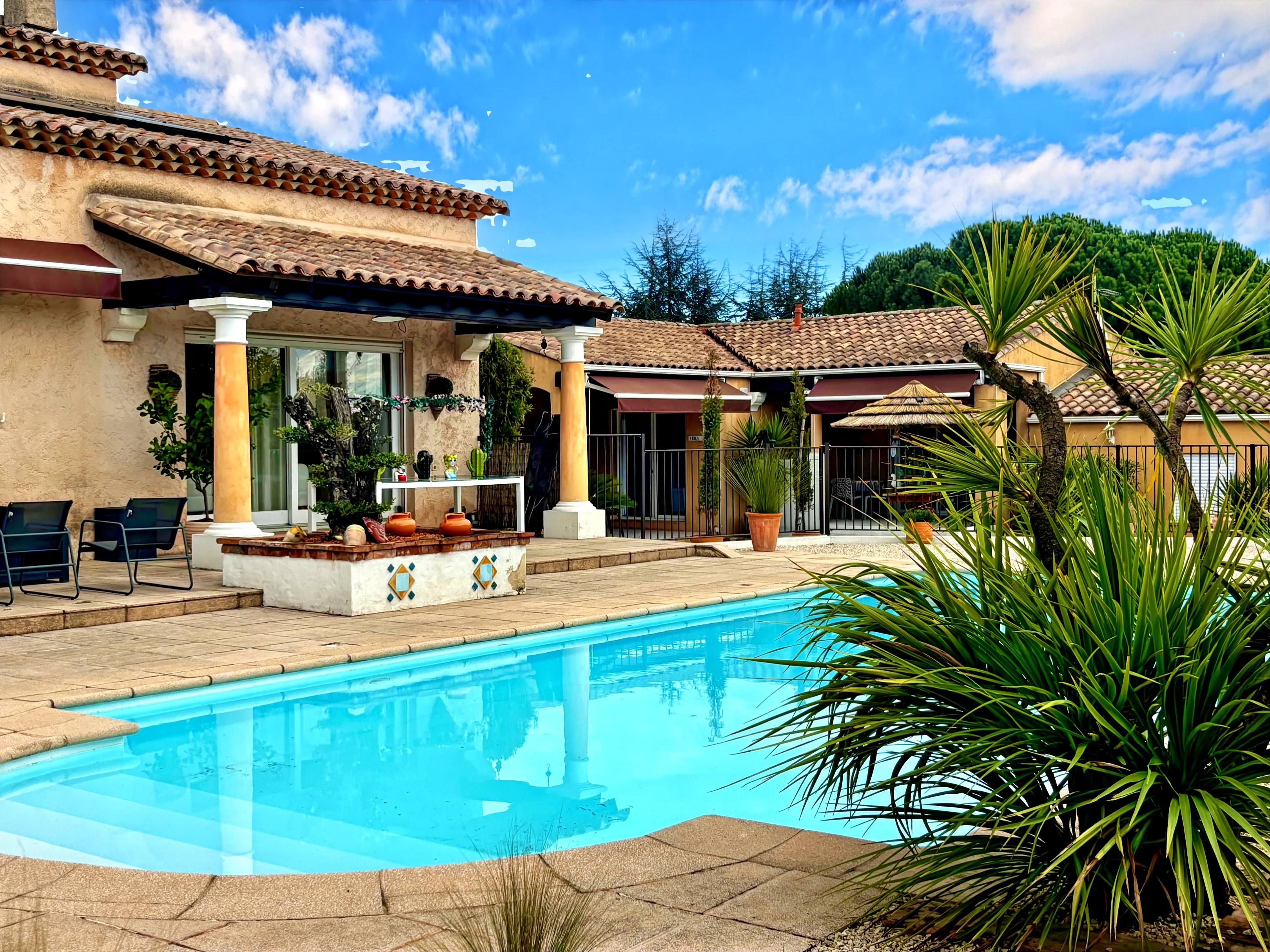 Propriété en France à vendre à Alès, Gard - €900 000 - photo 