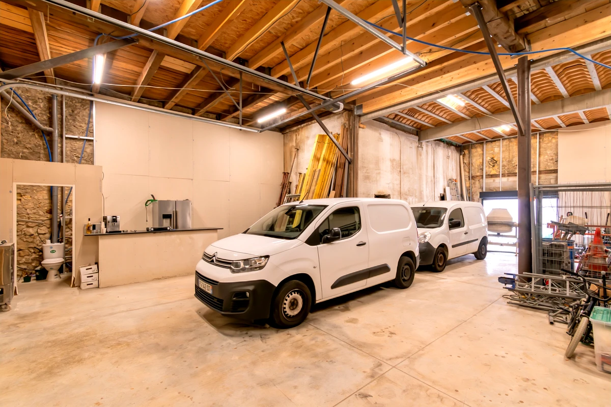 French property for sale in Coursan, Aude - €634,000 - photo 