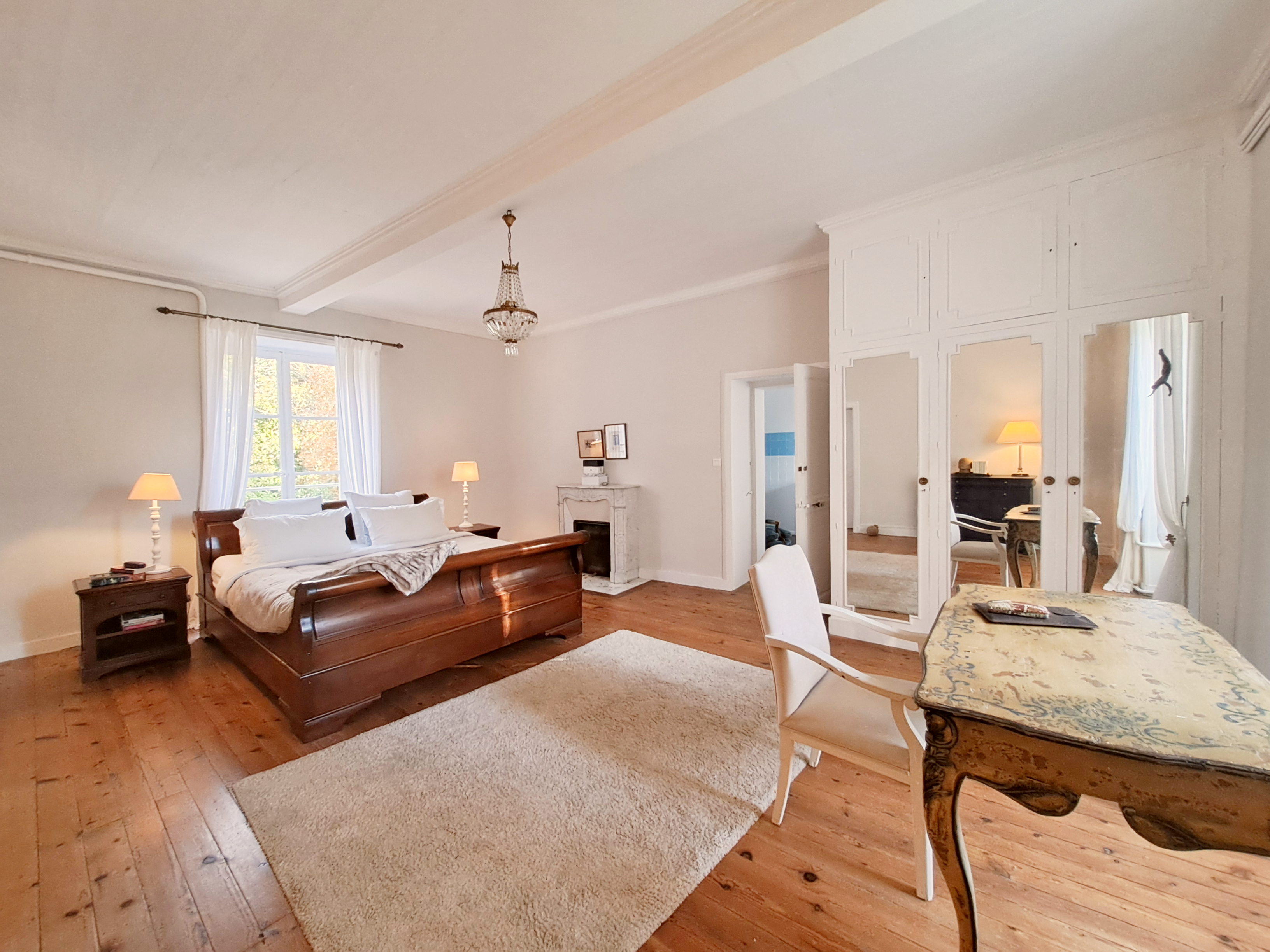 French property for sale in Melle, Deux-Sèvres - €795,000 - photo 