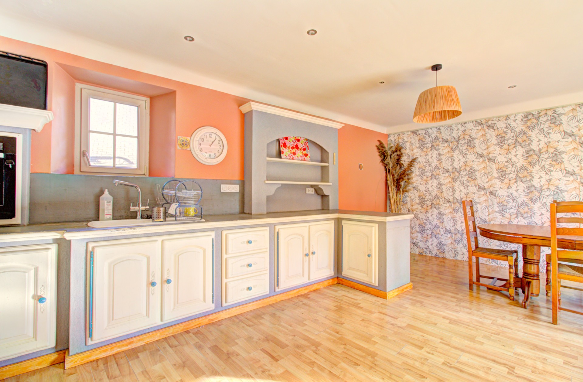 French property for sale in Oloron-Sainte-Marie, Pyrénées-Atlantiques - €749,000 - photo 