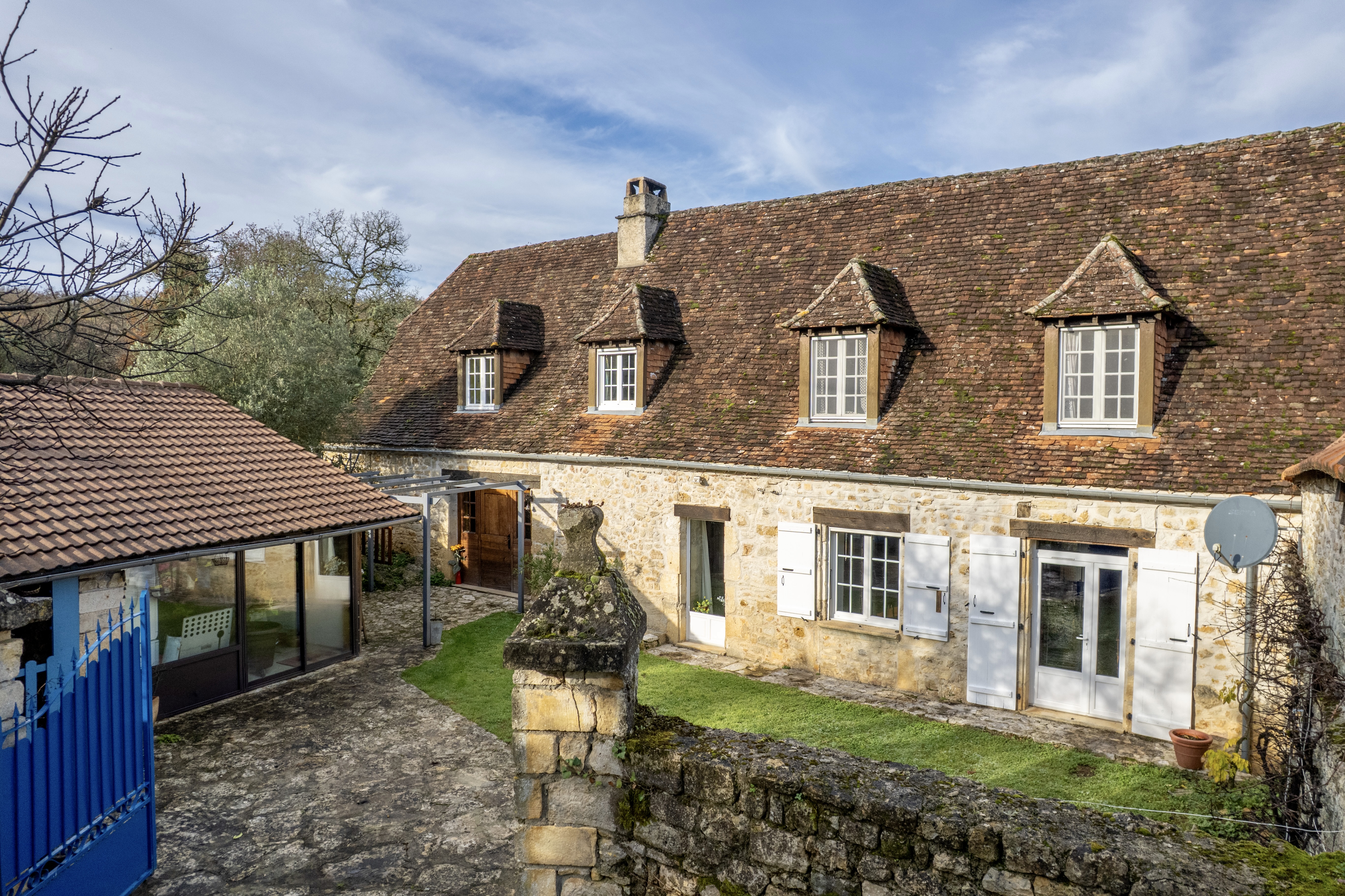 Stone Périgourdine with Panoramic Views – Comfort, Character & Calm near Montignac-Lascaux à La Bachellerie