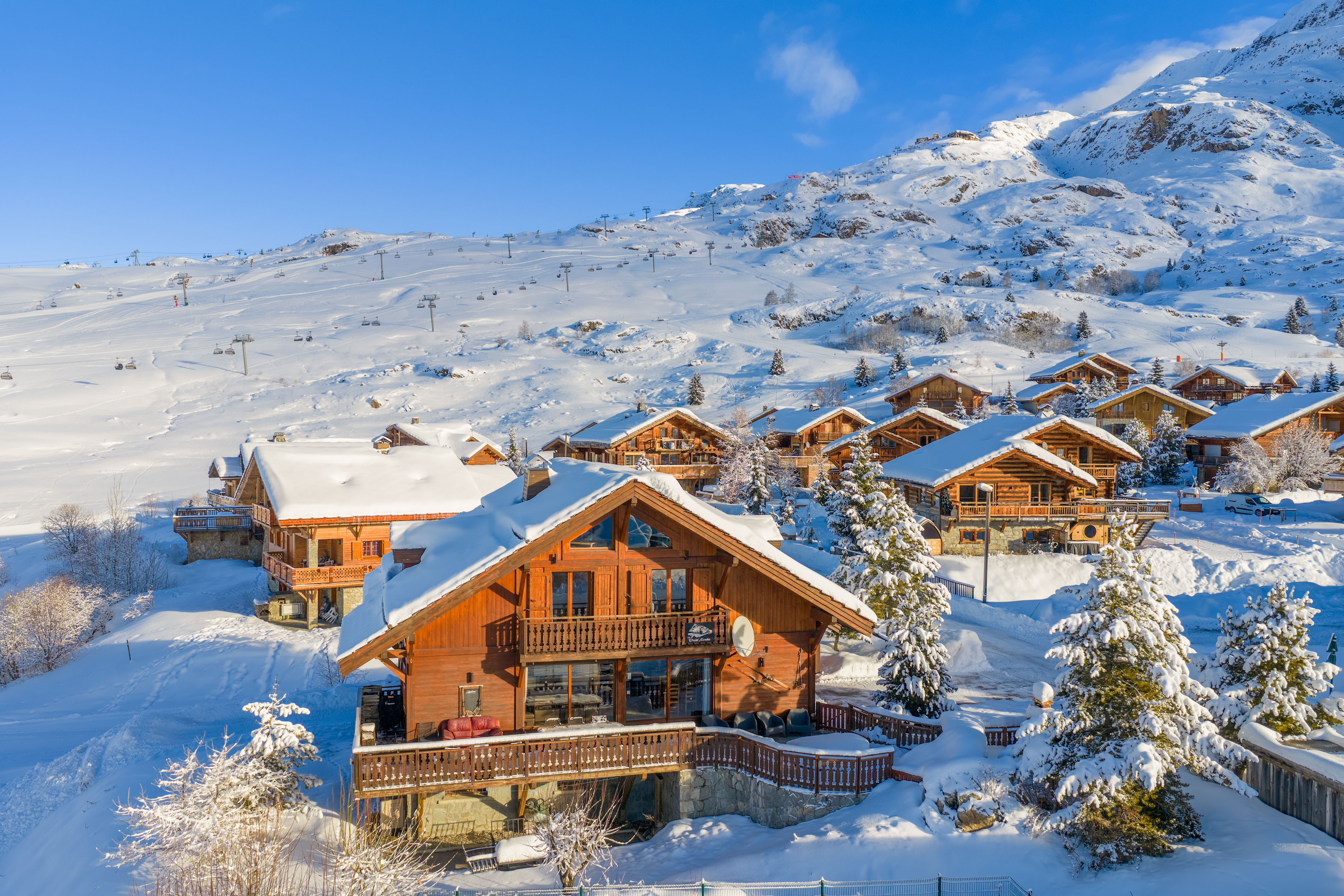 French property for sale in Huez, Isère - €3,250,000 - photo 