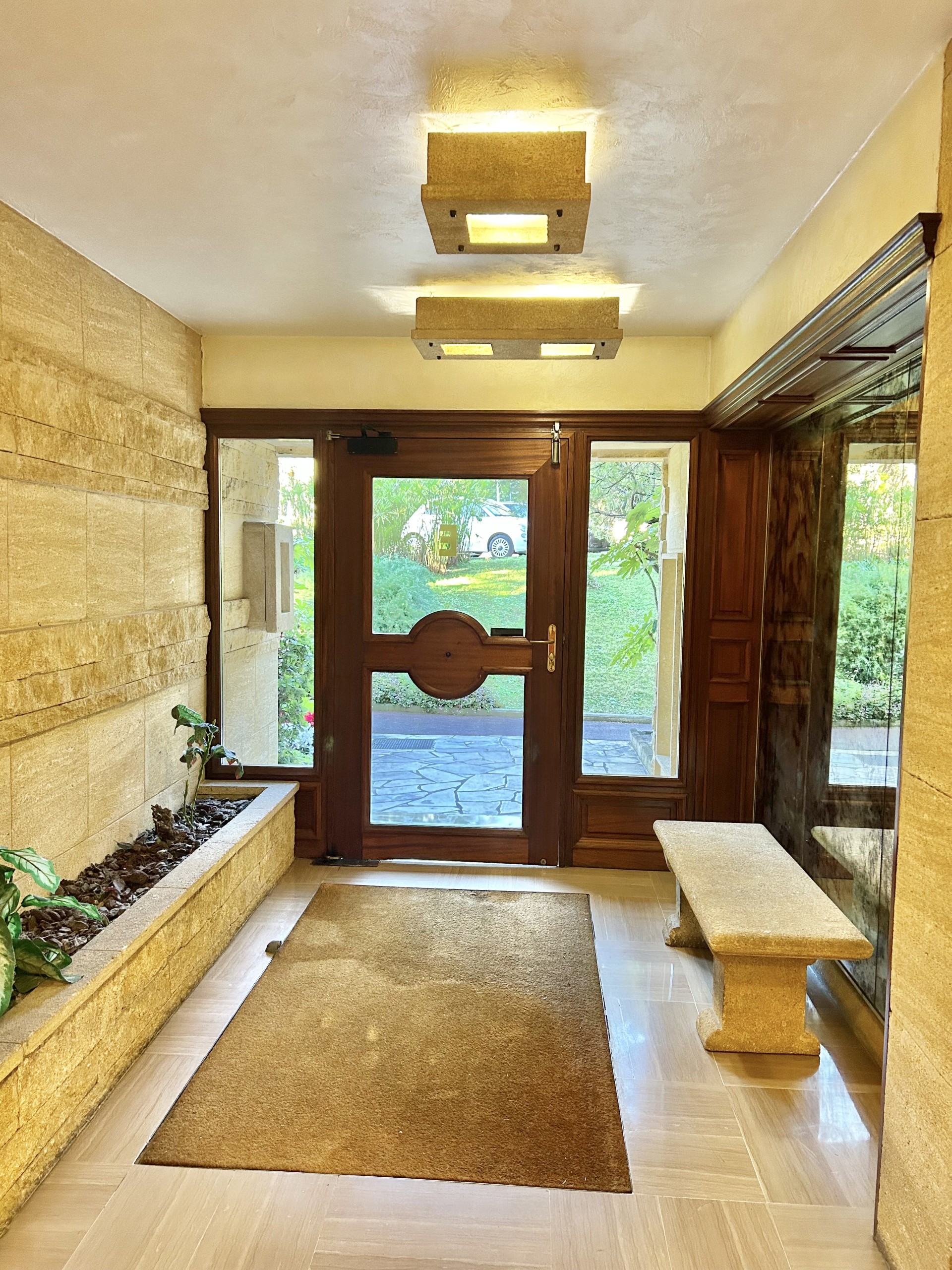 French property for sale in Antibes, Alpes-Maritimes - €425,000 - photo 