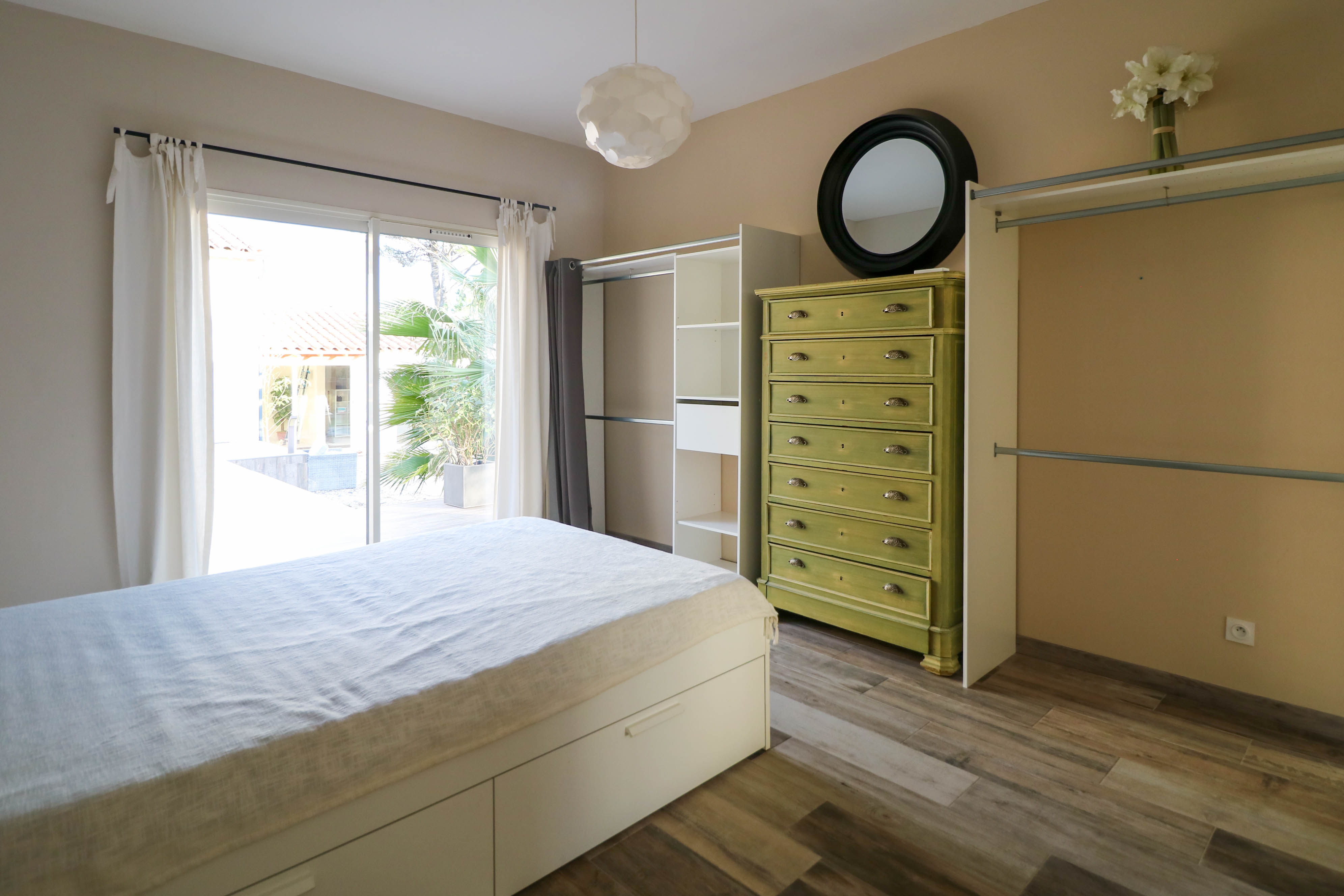 French property for sale in Castillon-du-Gard, Gard - €670,000 - photo 