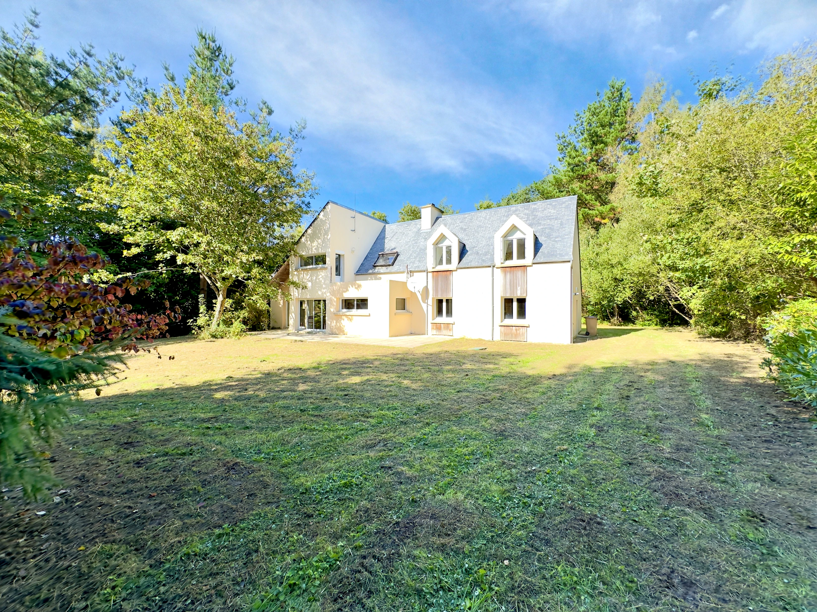 Propriété en France à vendre à Plestin-les-Grèves, Côtes-d'Armor - €567 000 - photo 