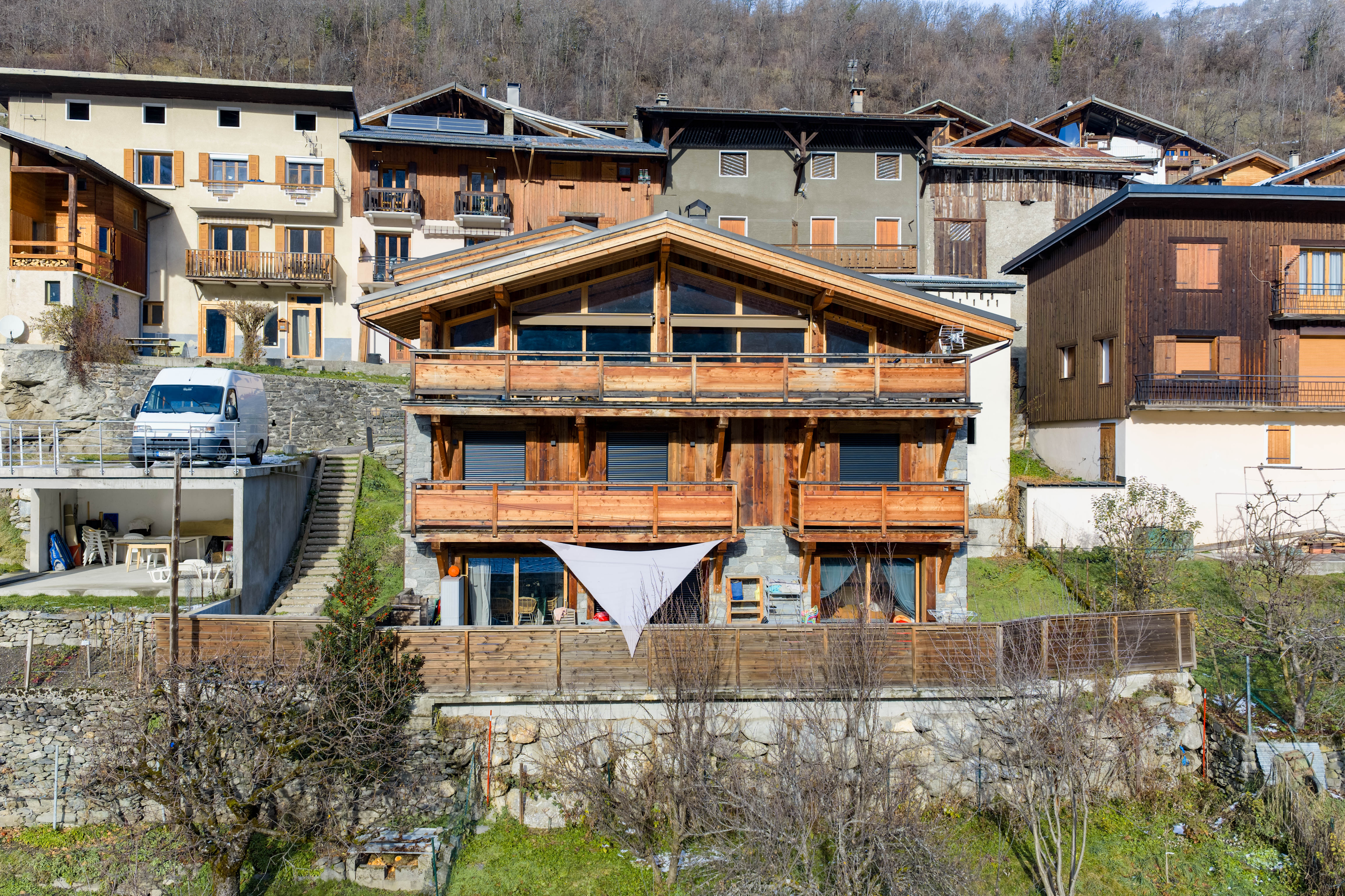 Propriété en France à vendre à Bozel, Savoie - €1 690 000 - photo 