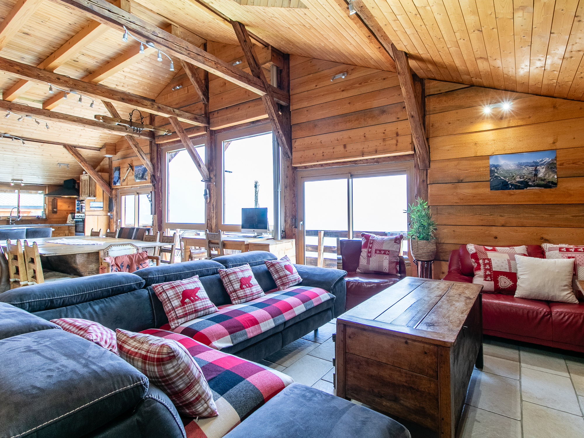 French property for sale in Verchaix, Haute-Savoie - €950,000 - photo 