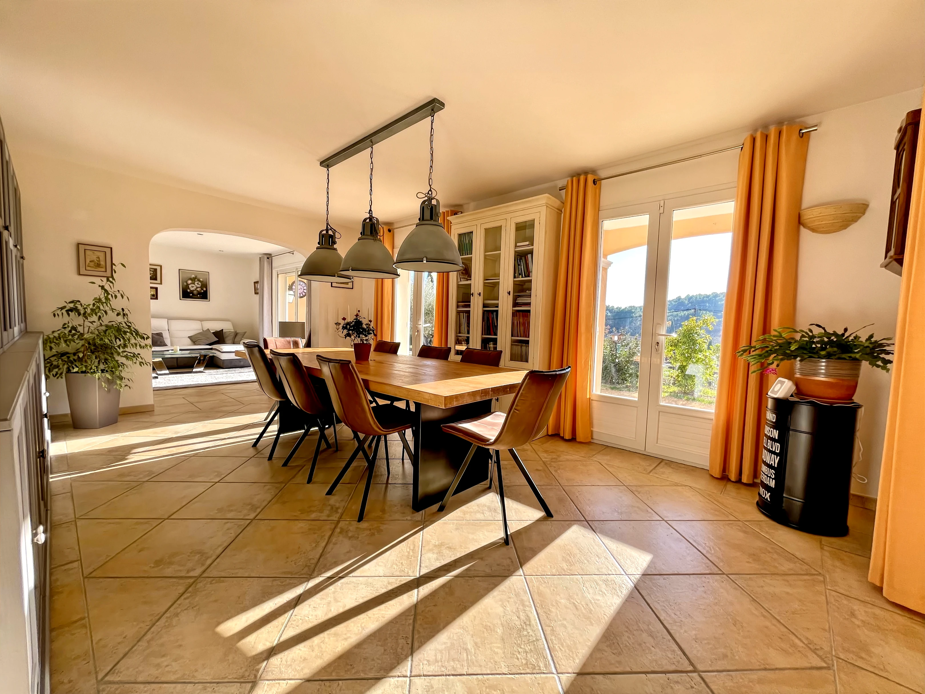 Propriété en France à vendre à Flayosc, Var - €895 000 - photo 