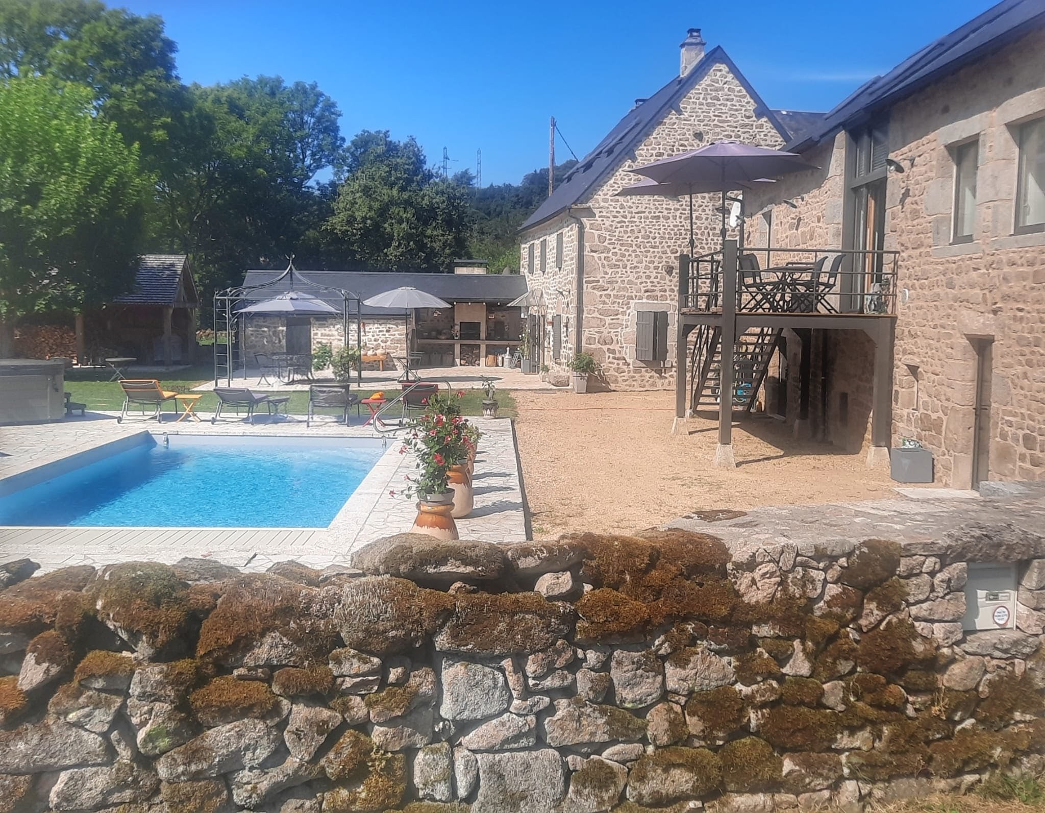 French property for sale in Gioux, Creuse - €779,100 - photo 