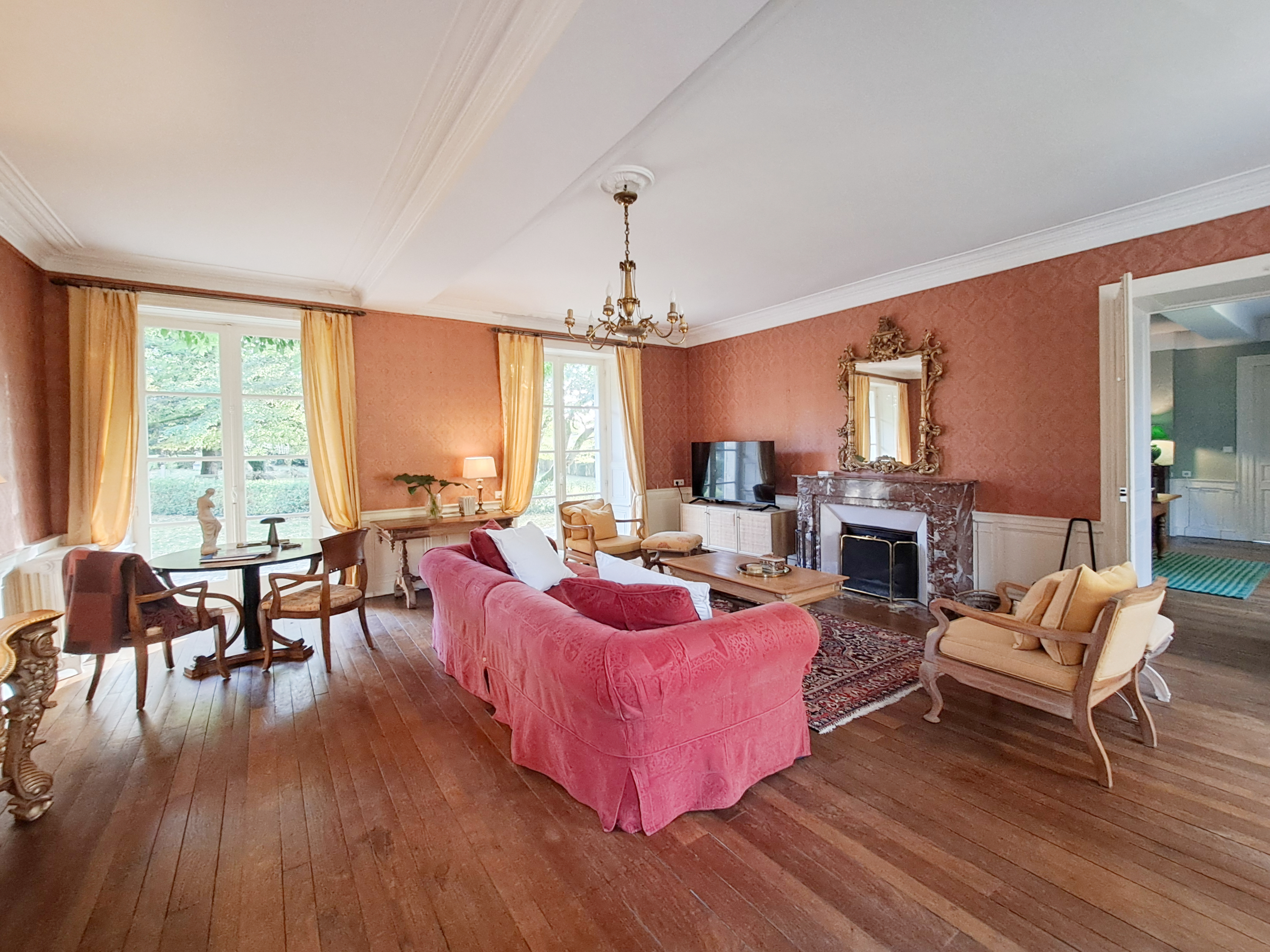 French property for sale in Melle, Deux-Sèvres - €795,000 - photo 