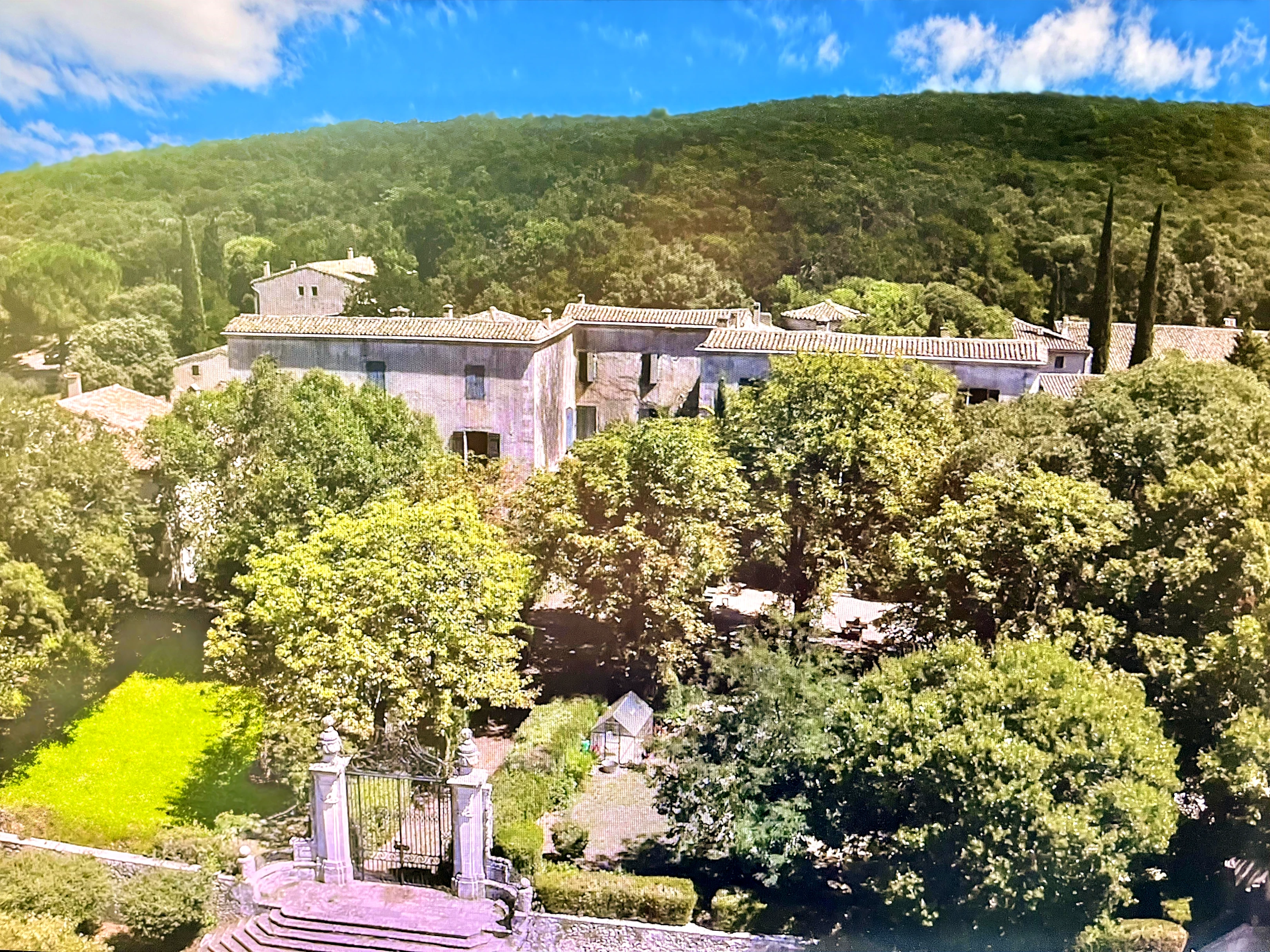 Propriété en France à vendre à Quissac, Gard - €1 045 000 - photo 