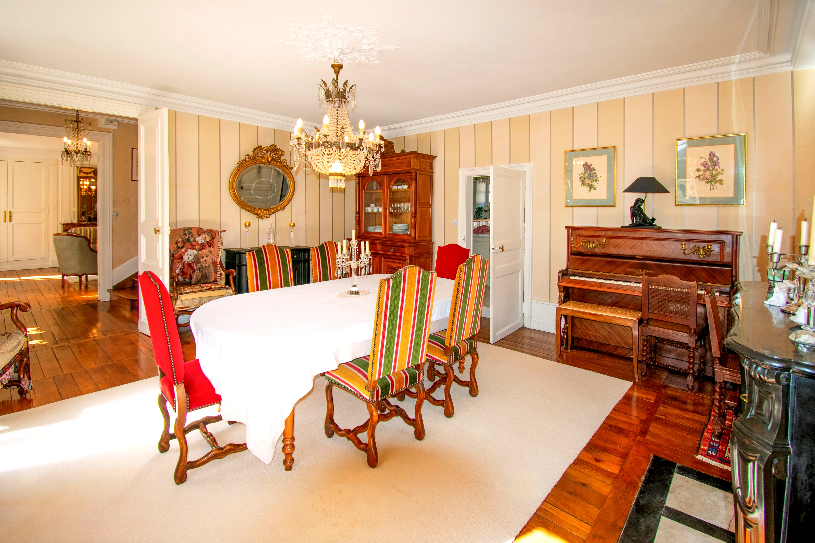 Propriété en France à vendre à Ussel, Corrèze - €819 000 - photo 