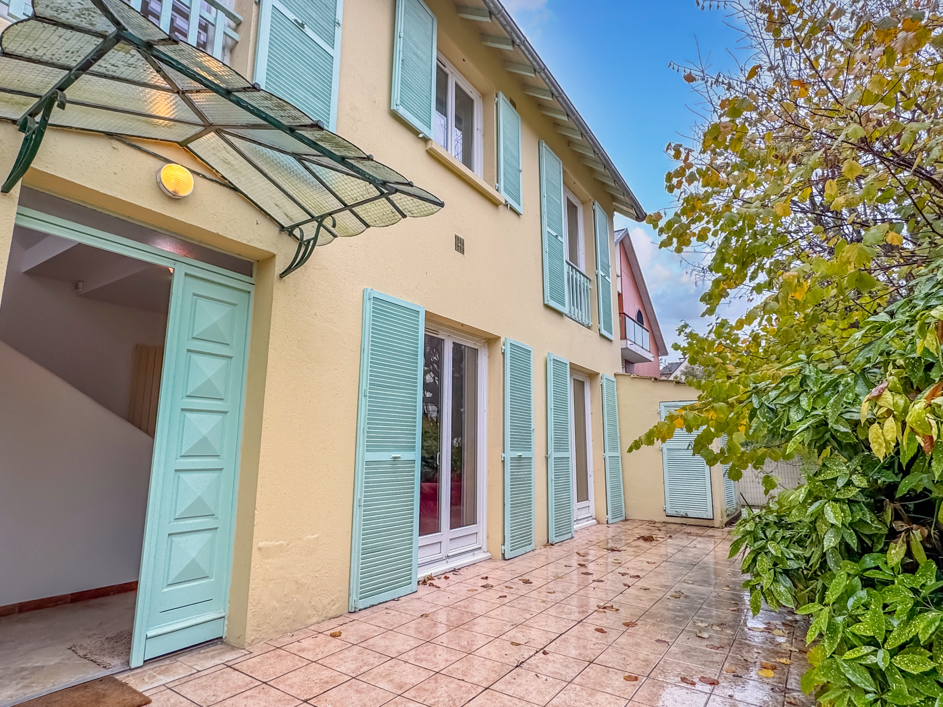 Propriété en France à vendre à Saint-Maur-des-Fossés, Val-de-Marne - €1 045 000 - photo 