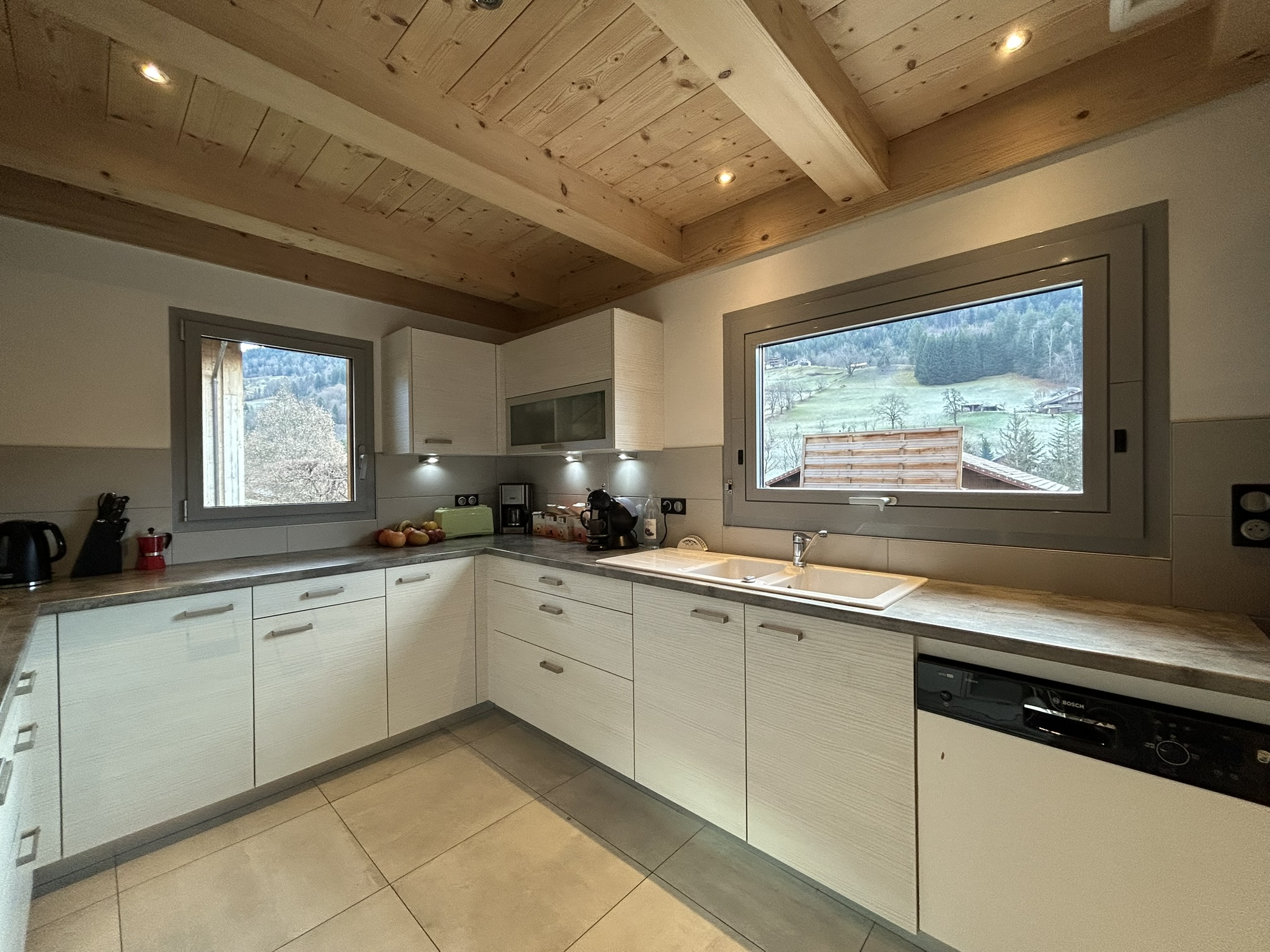 French property for sale in Les Villards-sur-Thônes, Haute-Savoie - €970,000 - photo 