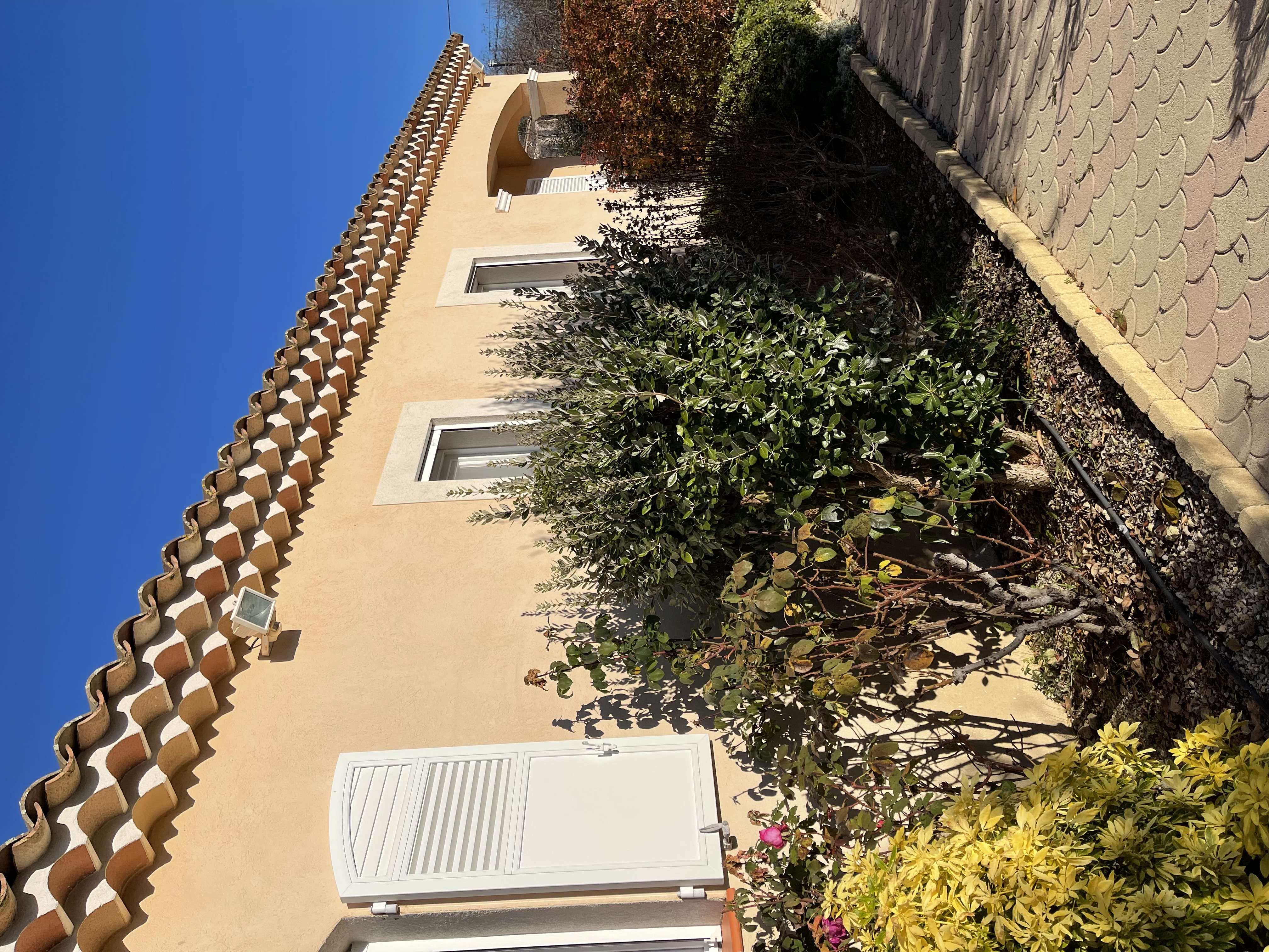 French property for sale in Flayosc, Var - €895,000 - photo 