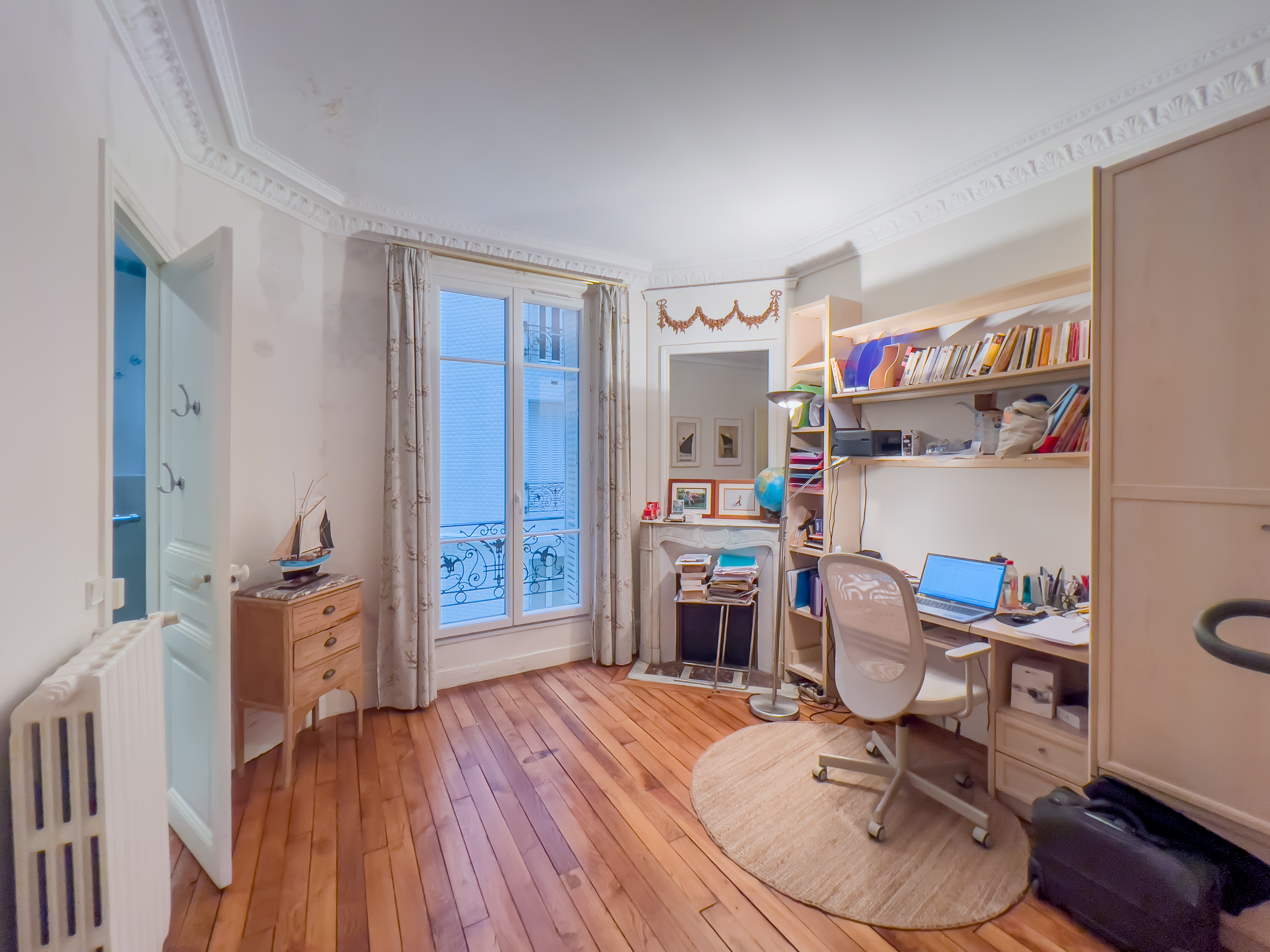 French property for sale in Paris 16e Arrondissement, Paris - €1,240,000 - photo 