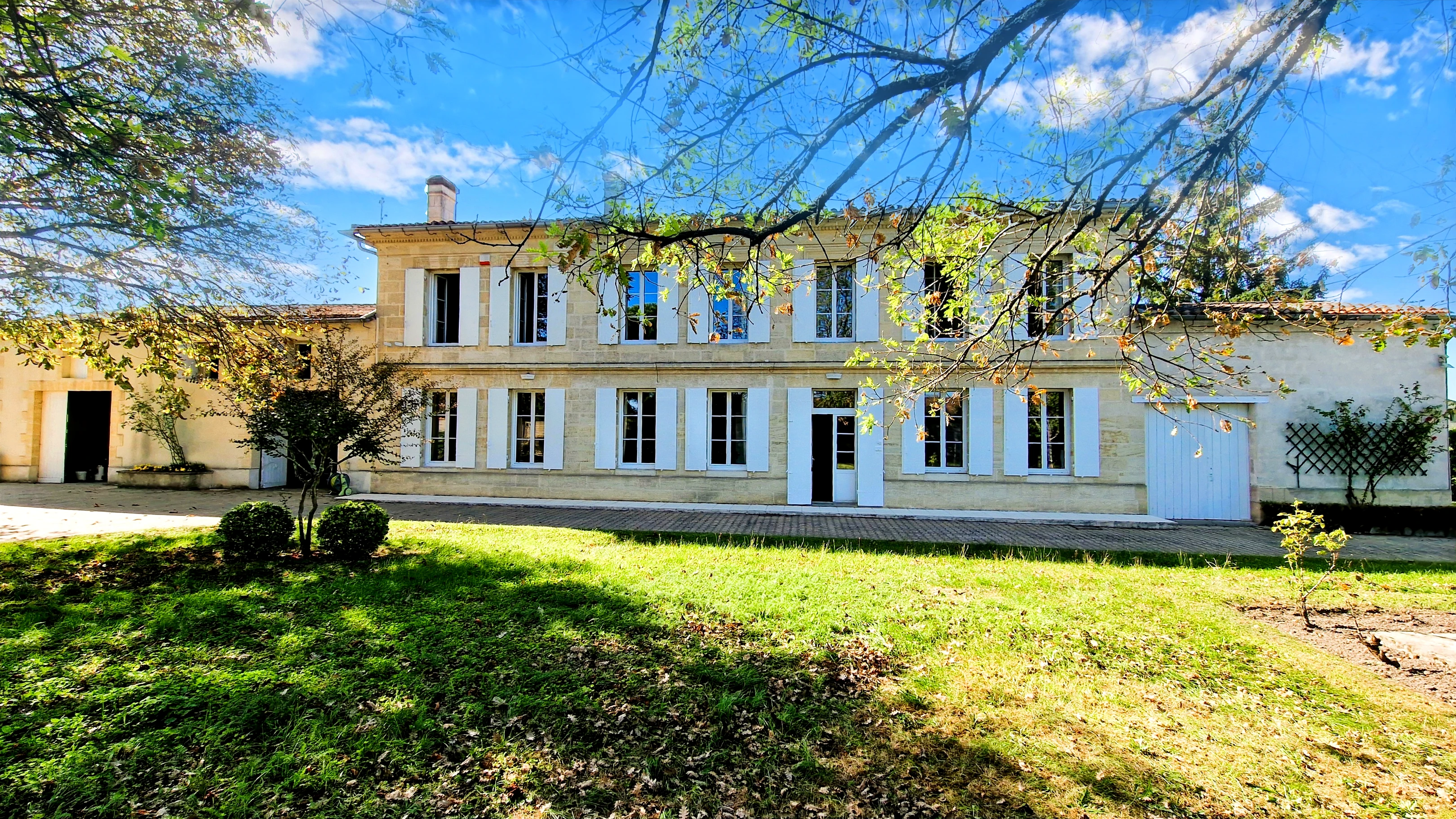 Propriété en France à vendre à Saint-Émilion, Gironde - €995 000 - photo 