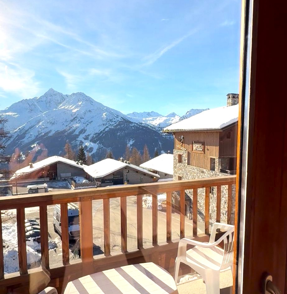 French property for sale in Montvalezan, Savoie - €1,300,000 - photo 