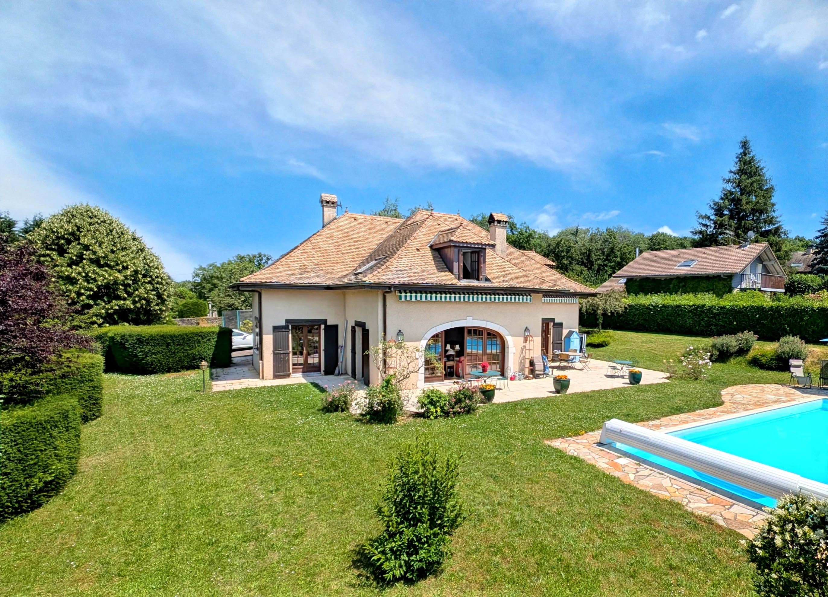 Propriété en France à vendre à Nernier, Haute-Savoie - €1 298 000 - photo 