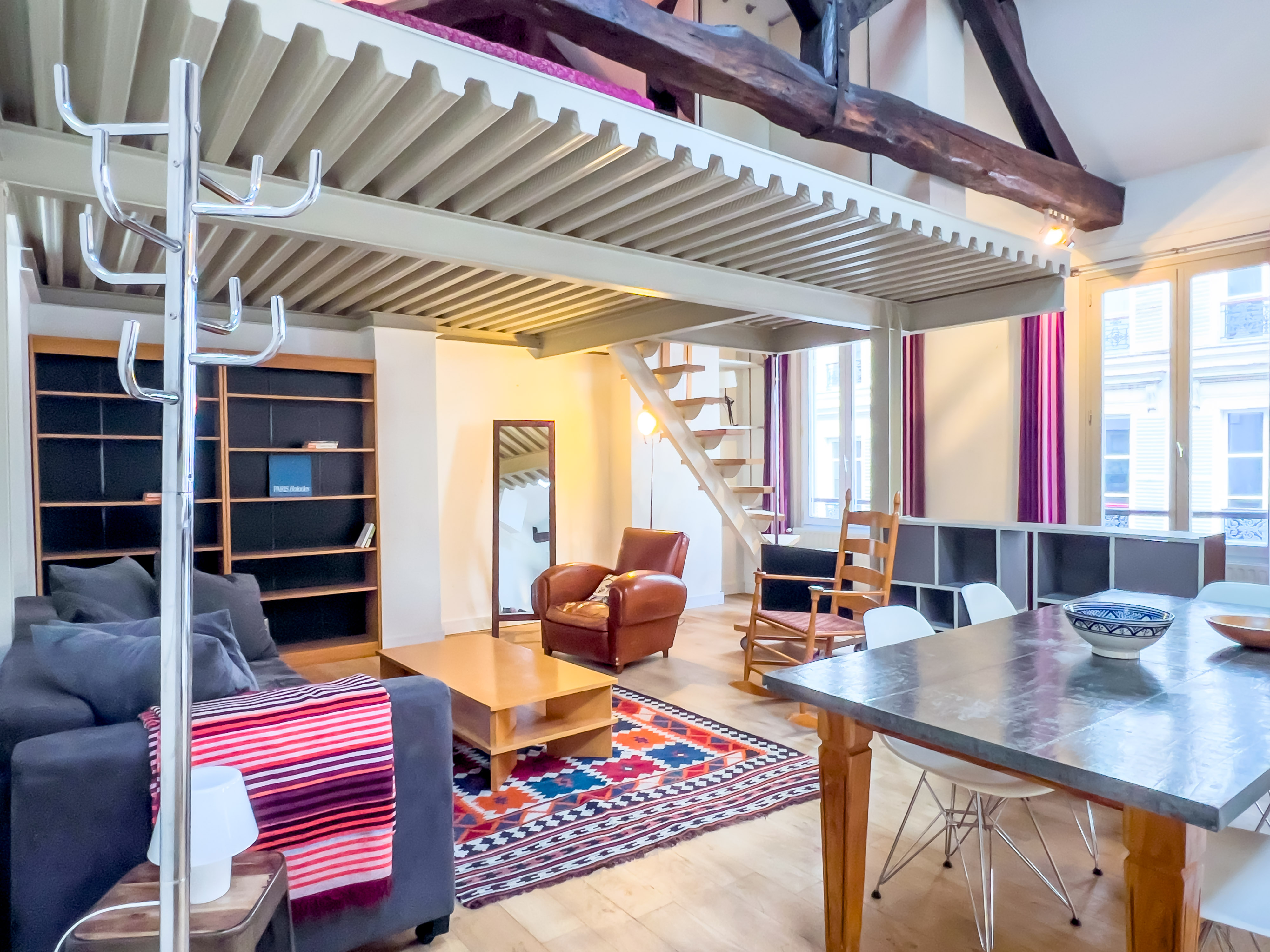 French property for sale in Paris, Paris - €895,000 - photo 