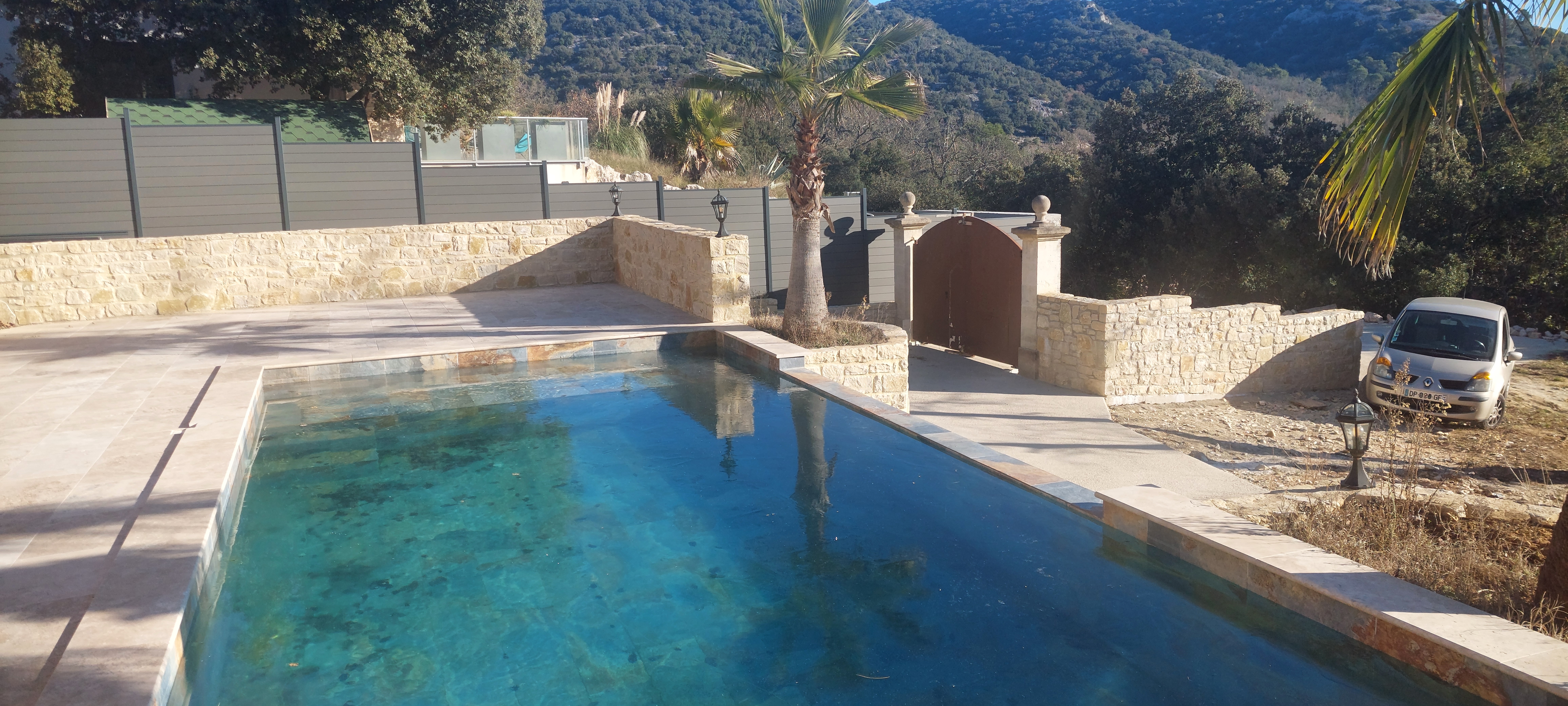 French property for sale in Saint-André-de-Roquepertuis, Gard - €995,000 - photo 