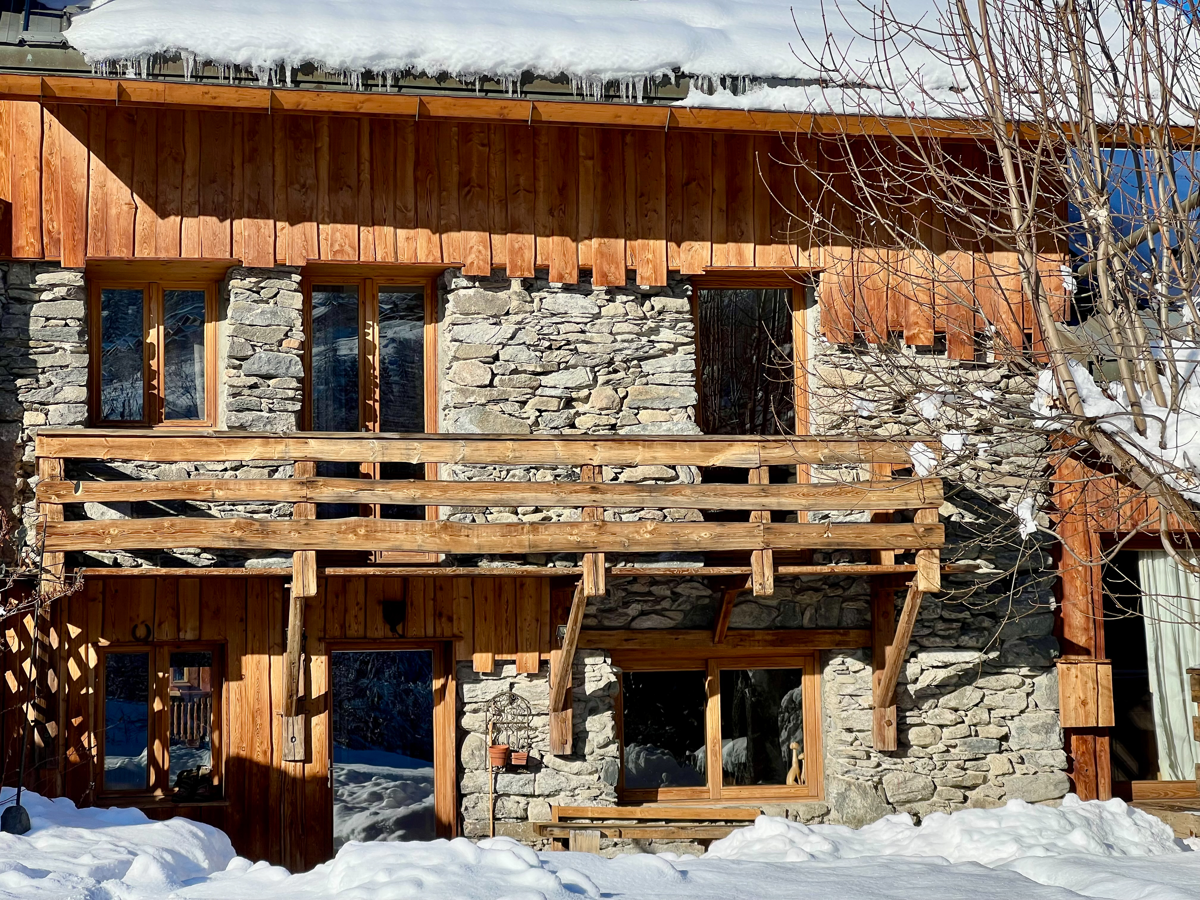 Propriété en France à vendre à Les Allues, Savoie - €1 190 000 - photo 