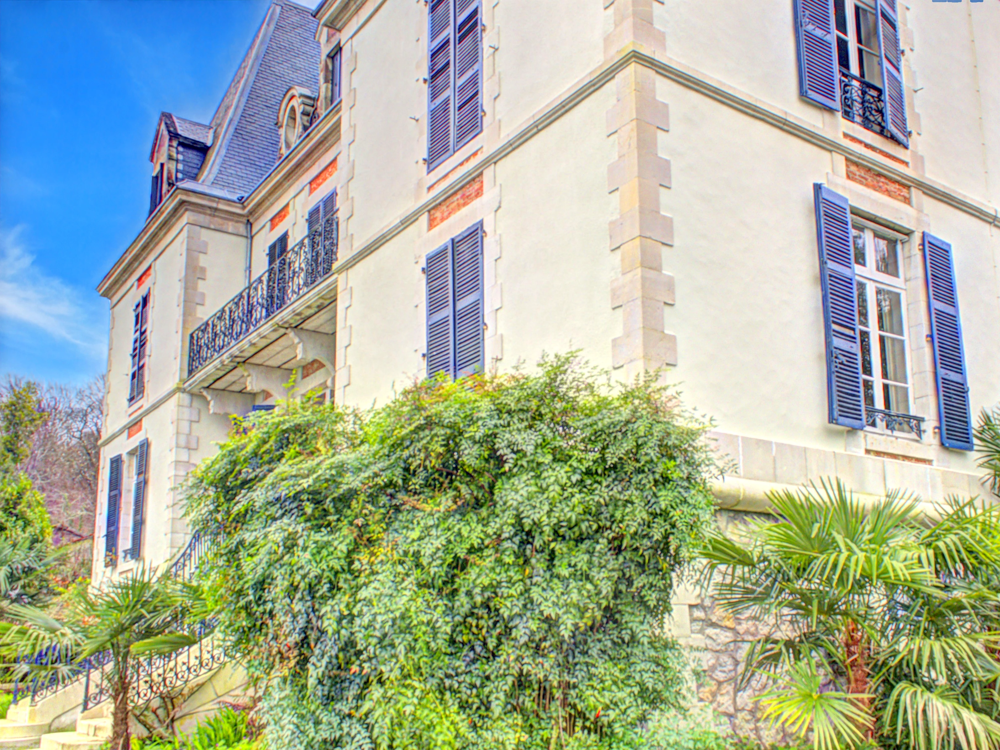 French property for sale in Salies-de-Béarn, Pyrénées-Atlantiques - €690,000 - photo 