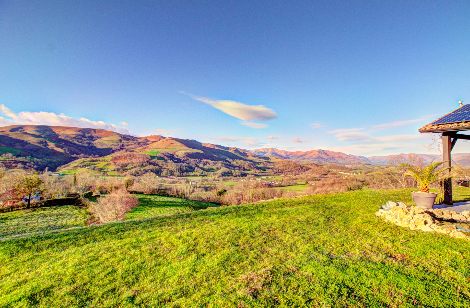 Propriété en France à vendre à Saint-Jean-Pied-de-Port, Pyrénées-Atlantiques - €735 000 - photo 