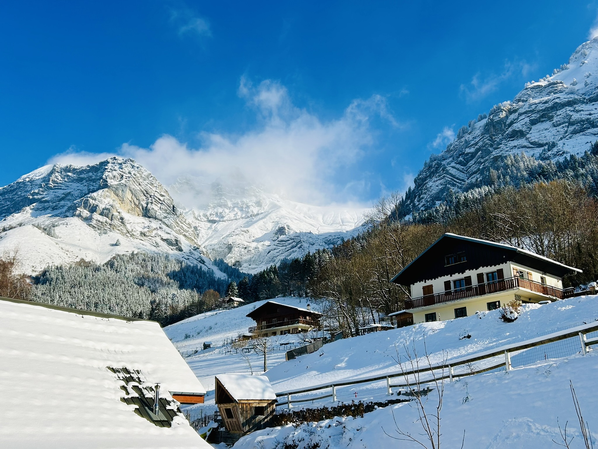 Propriété en France à vendre à Talloires-Montmin, Haute-Savoie - €660 000 - photo 