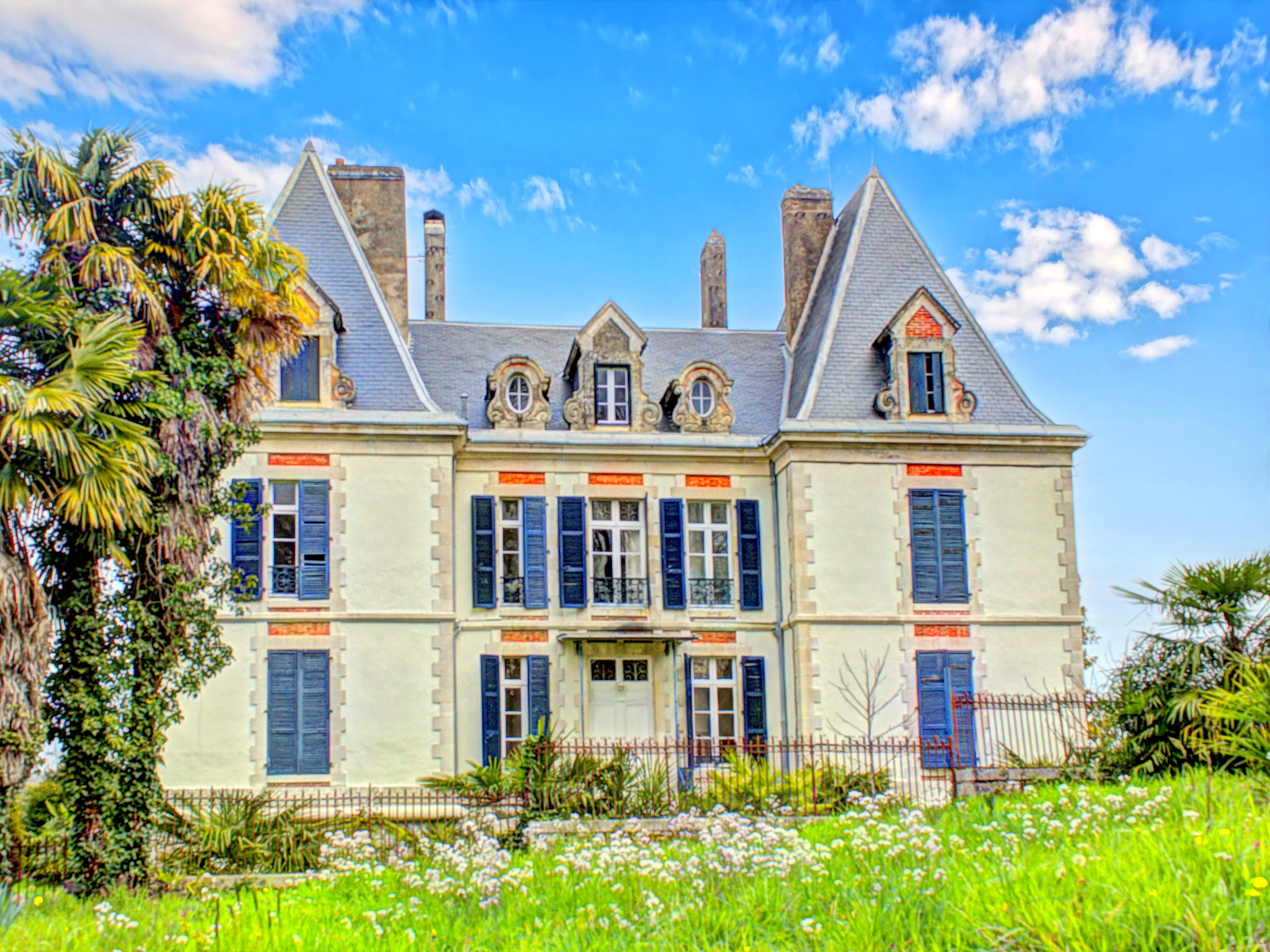 French property for sale in Salies-de-Béarn, Pyrénées-Atlantiques - €690,000 - photo 