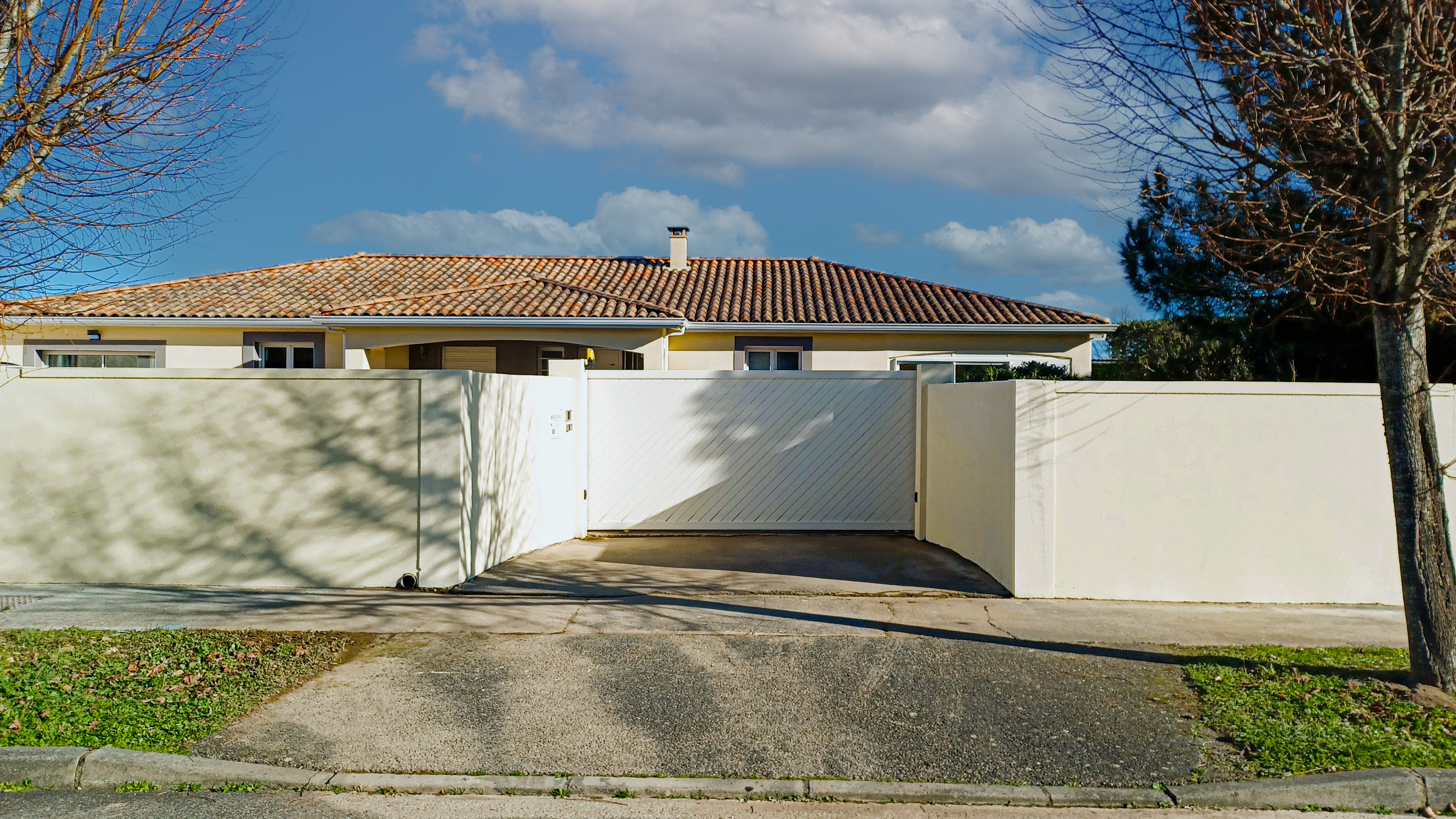 French property for sale in Seilh, Haute-Garonne - €595,000 - photo 