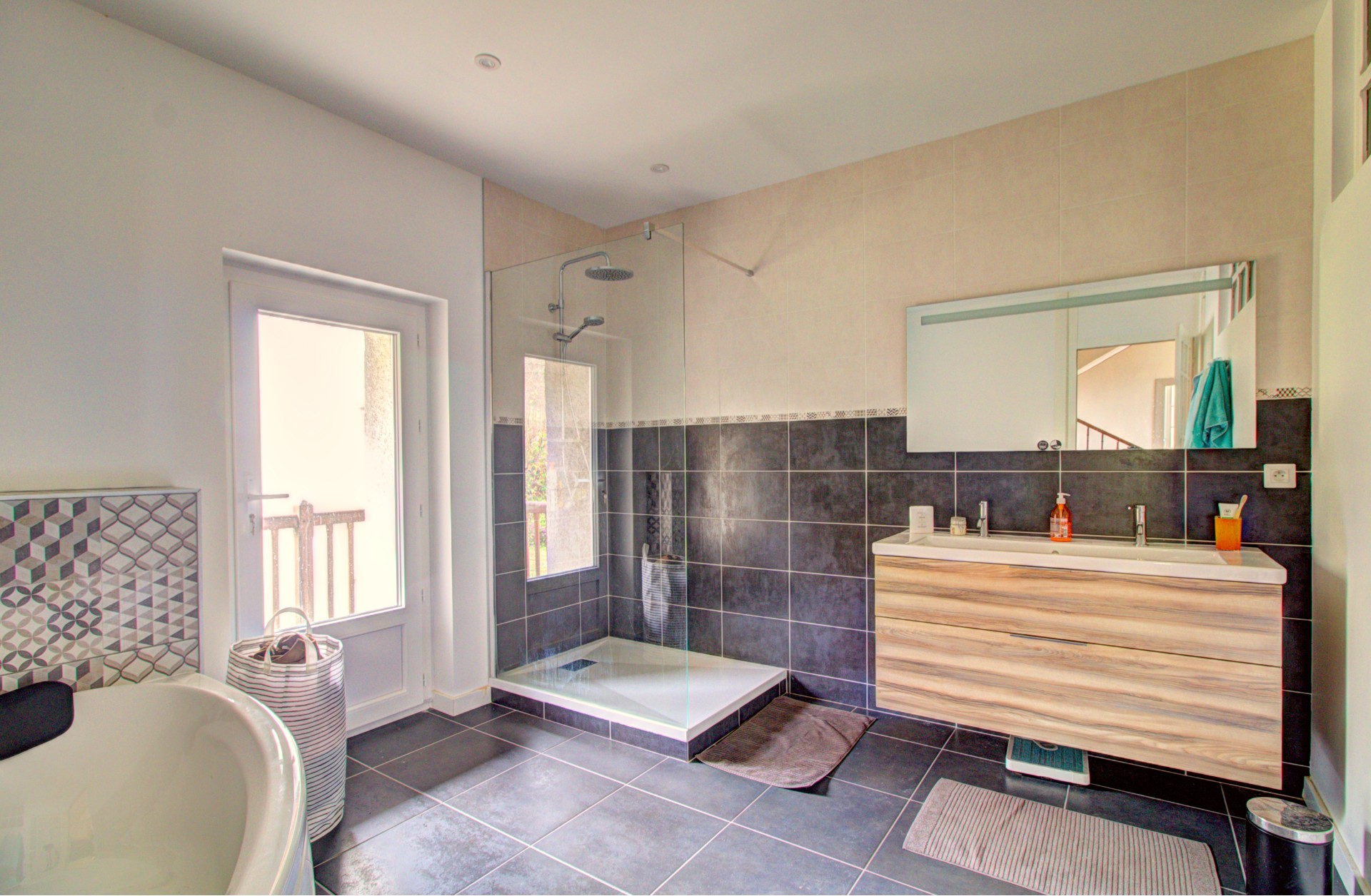 Propriété en France à vendre à Pau, Pyrénées-Atlantiques - €770 000 - photo 