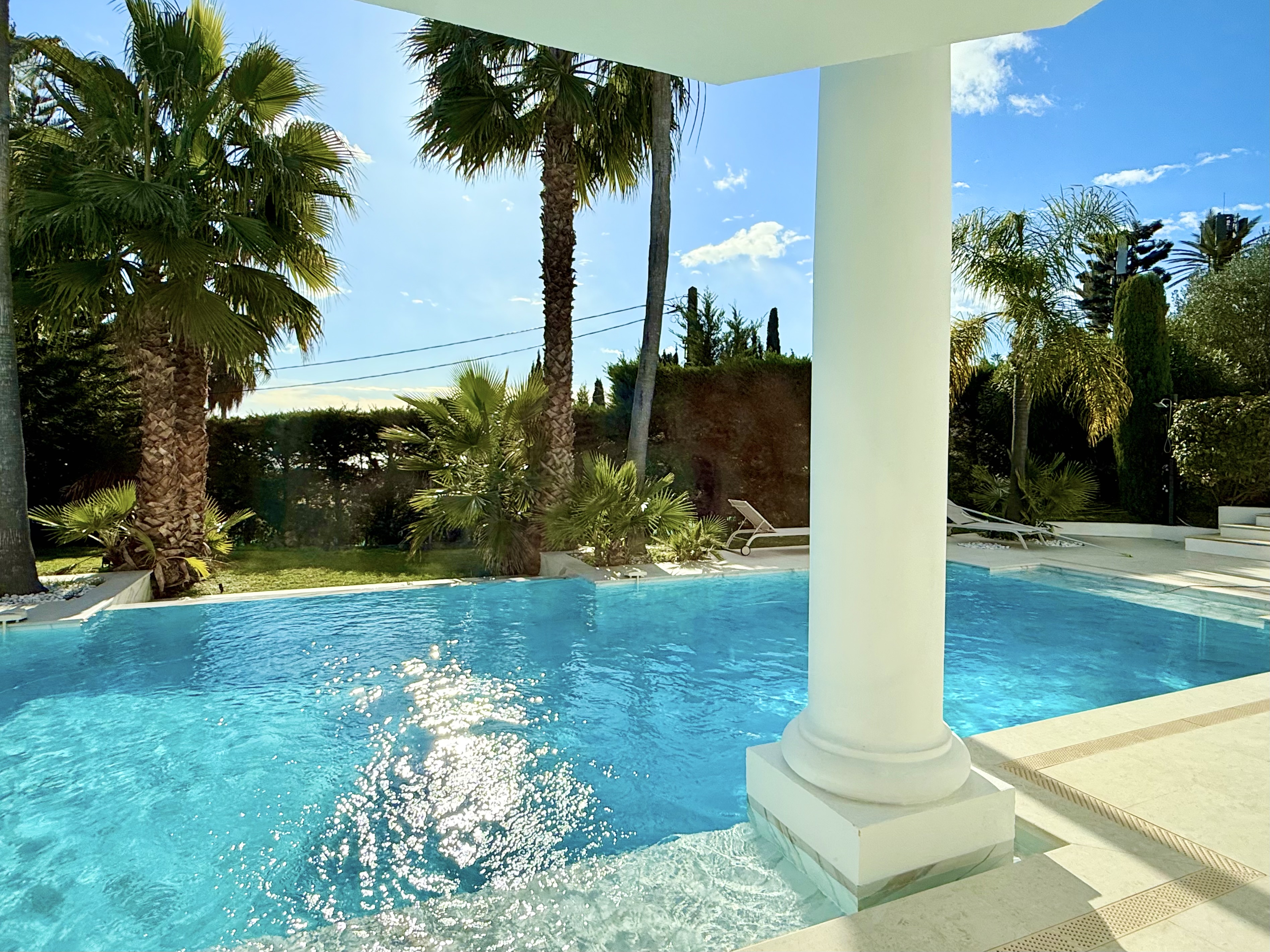 Propriété en France à vendre à Vallauris, Alpes-Maritimes - €7 900 000 - photo 