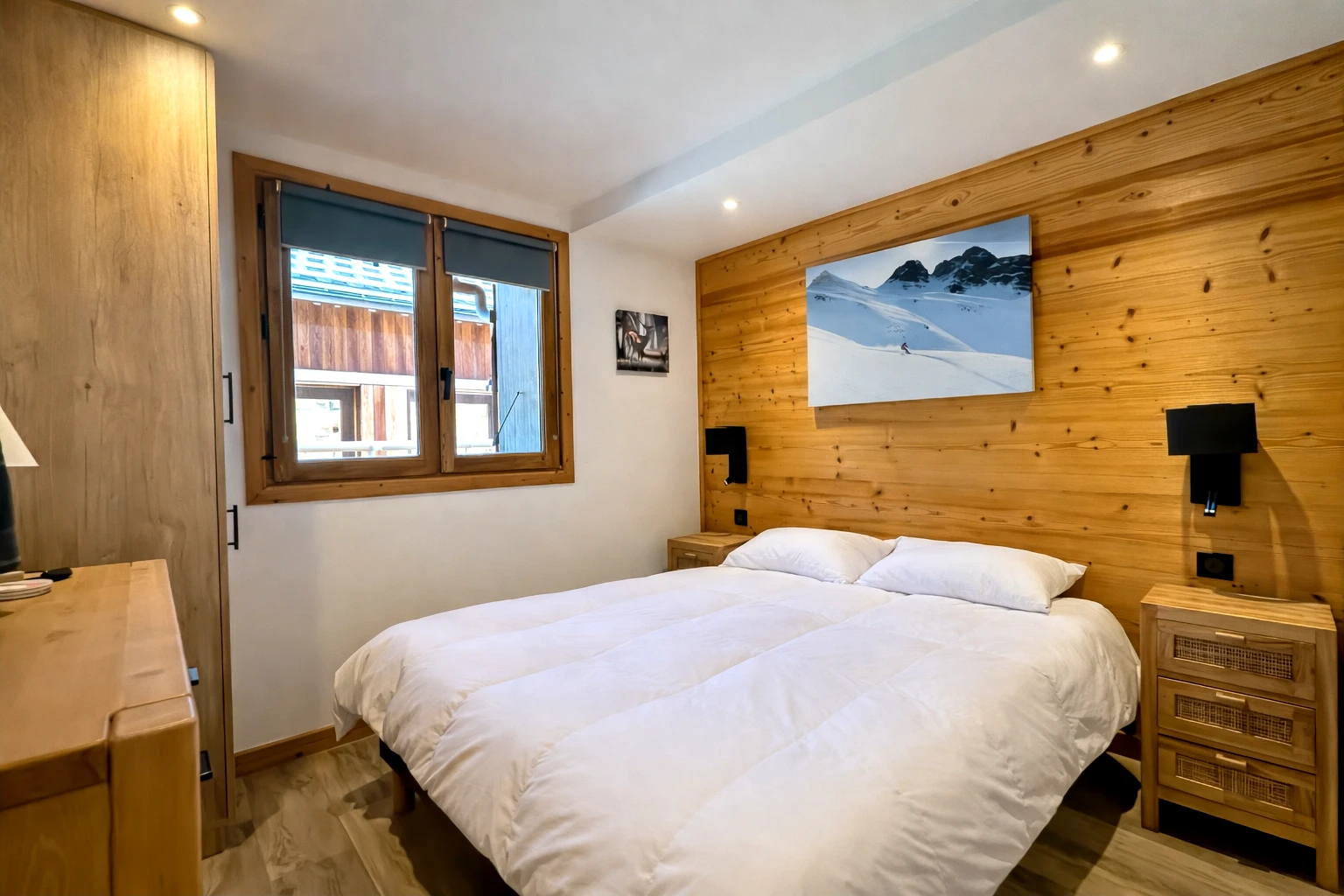 French property for sale in Champagny-en-Vanoise, Savoie - €1,699,000 - photo 