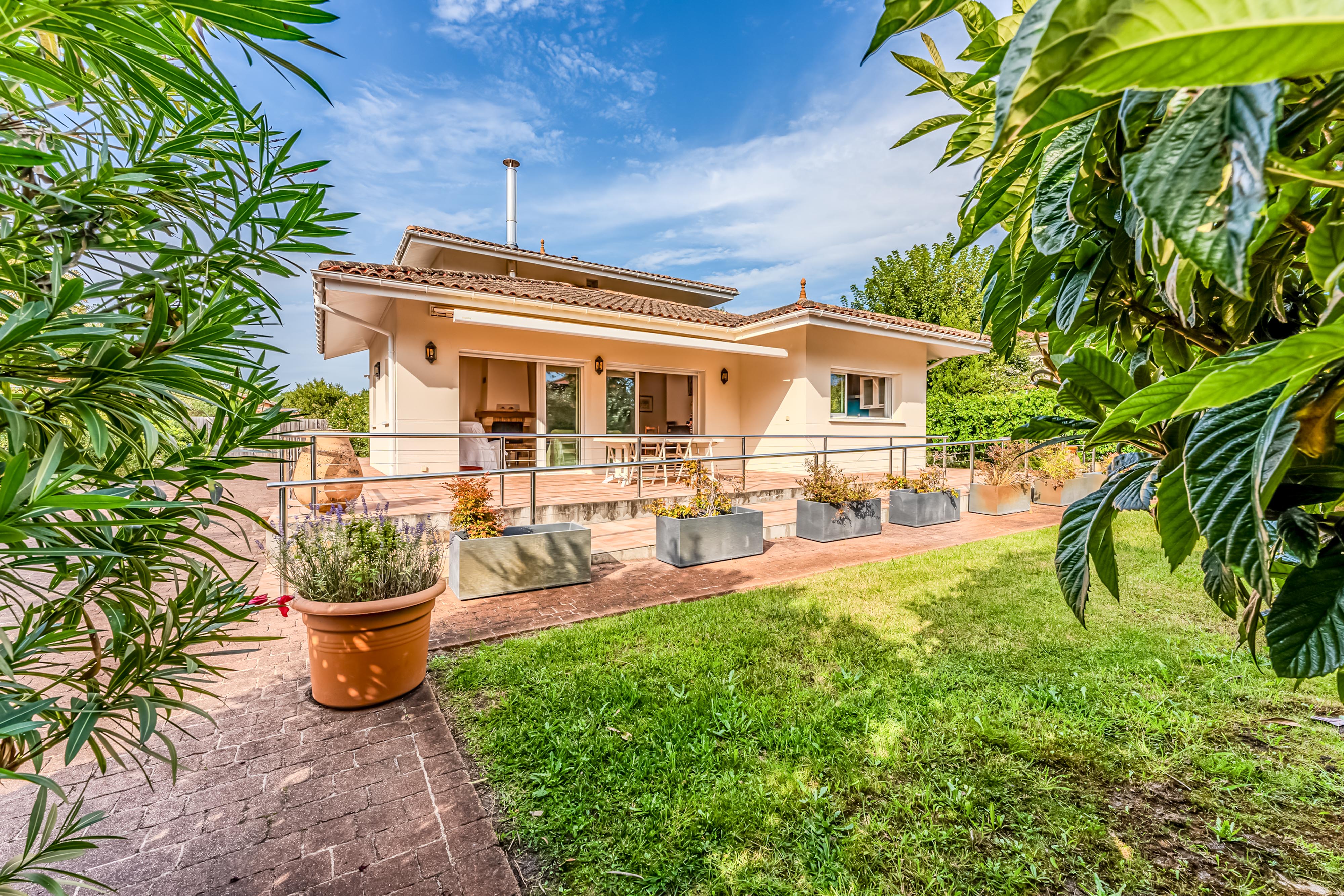 French property for sale in Lège-Cap-Ferret, Gironde - €669,000 - photo 