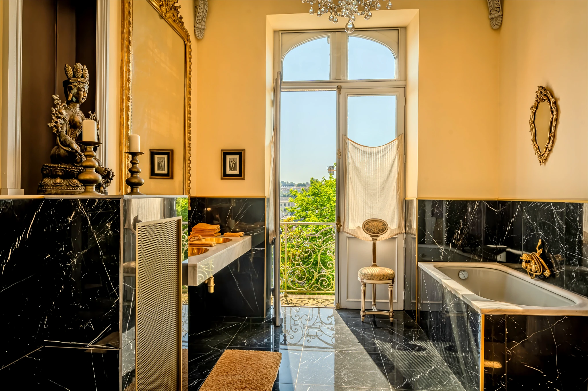 French property for sale in Mayenne, Mayenne - €880,000 - photo 