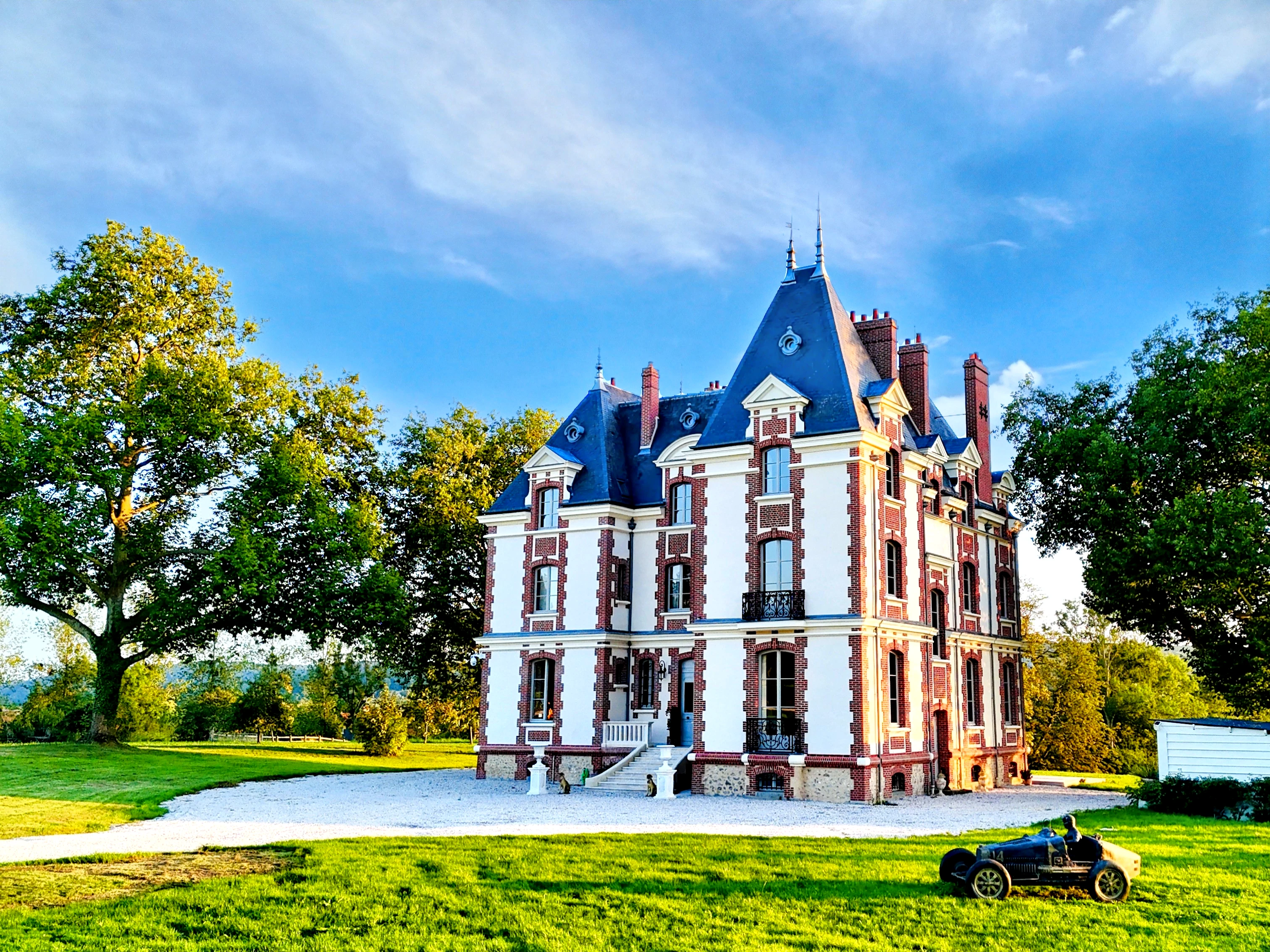 Propriété en France à vendre à Pont-l'Évêque, Calvados - €5 420 000 - photo 