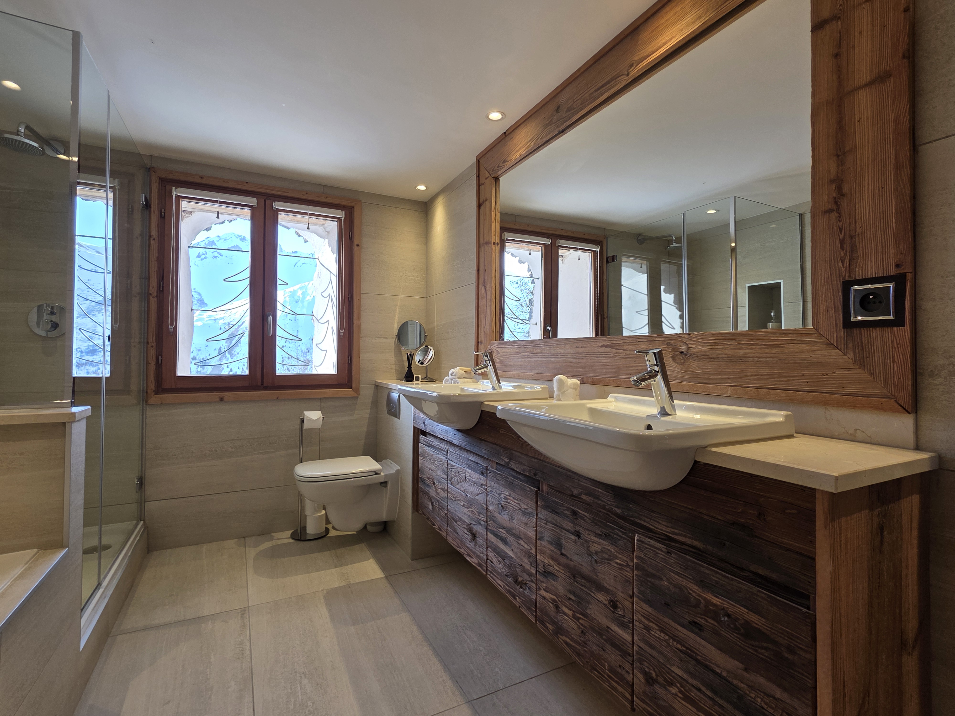 Propriété en France à vendre à Saint-Martin-de-Belleville, Savoie - €2 600 000 - photo 