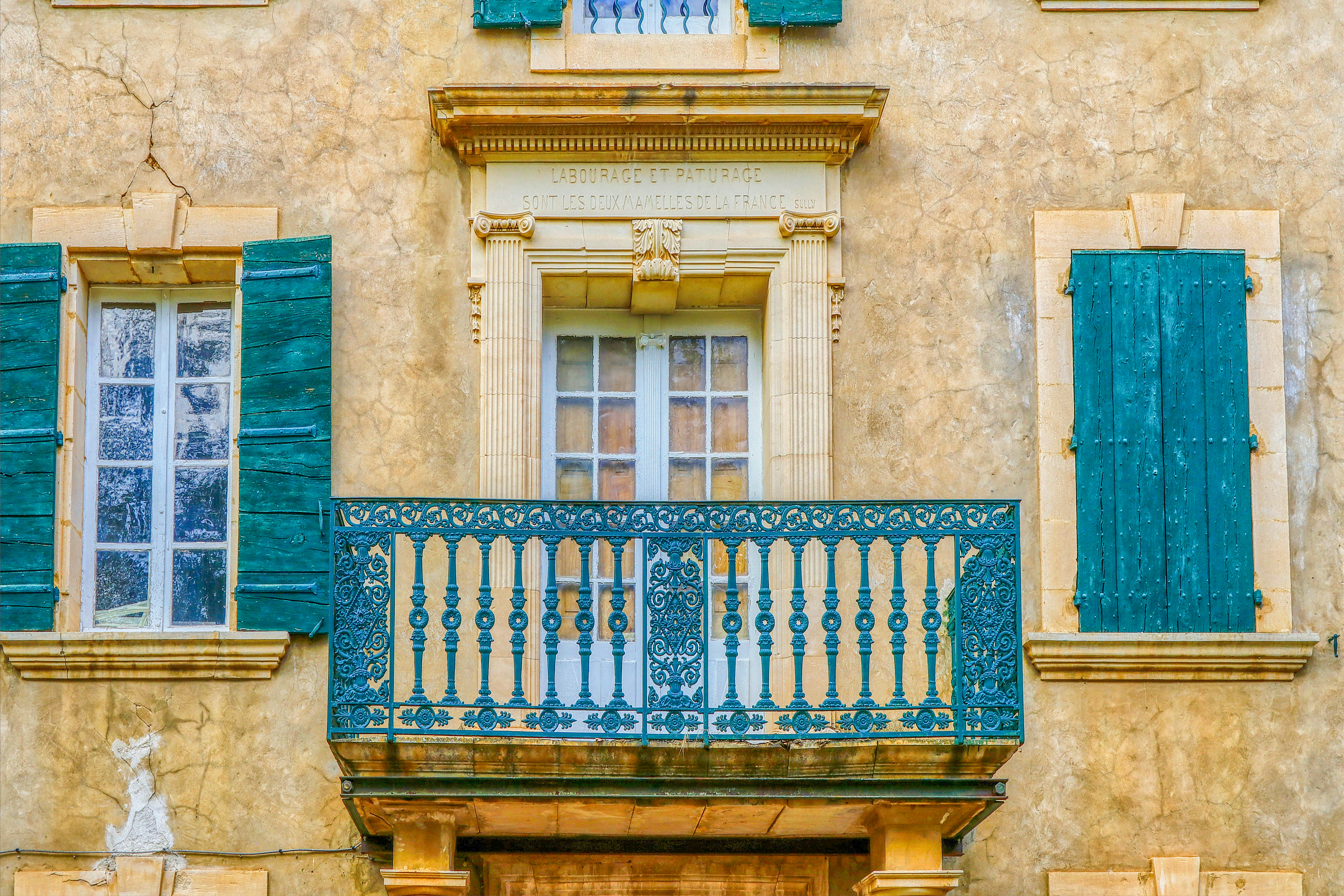 French property for sale in Rustrel, Vaucluse - €2,635,000 - photo 