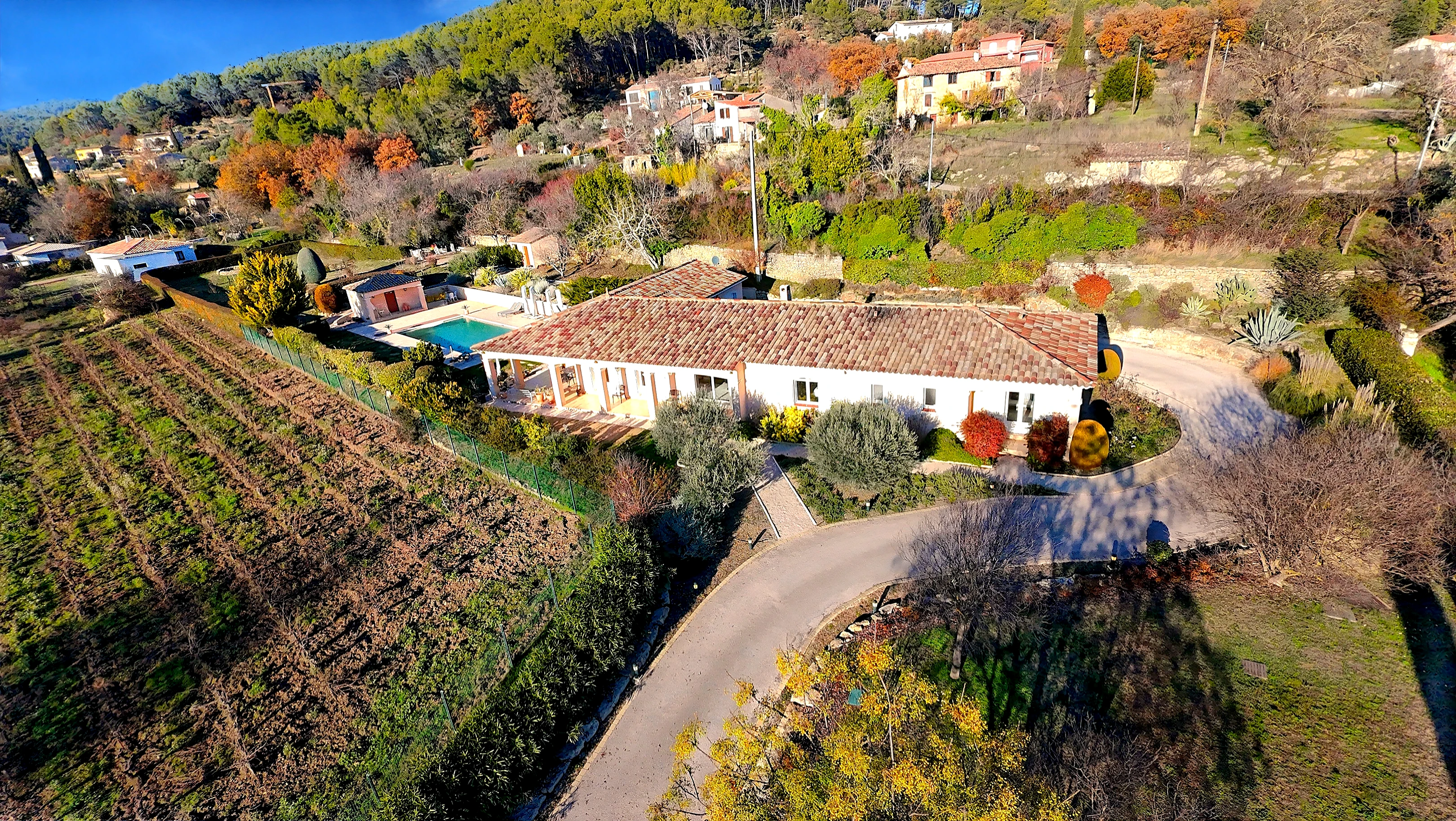Propriété en France à vendre à Flayosc, Var - €895 000 - photo 