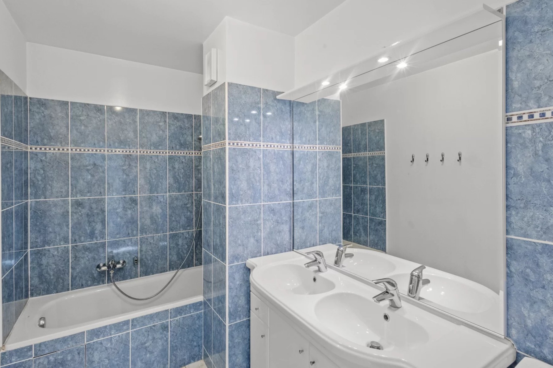 Propriété en France à vendre à Nice, Alpes-Maritimes - €520 000 - photo 