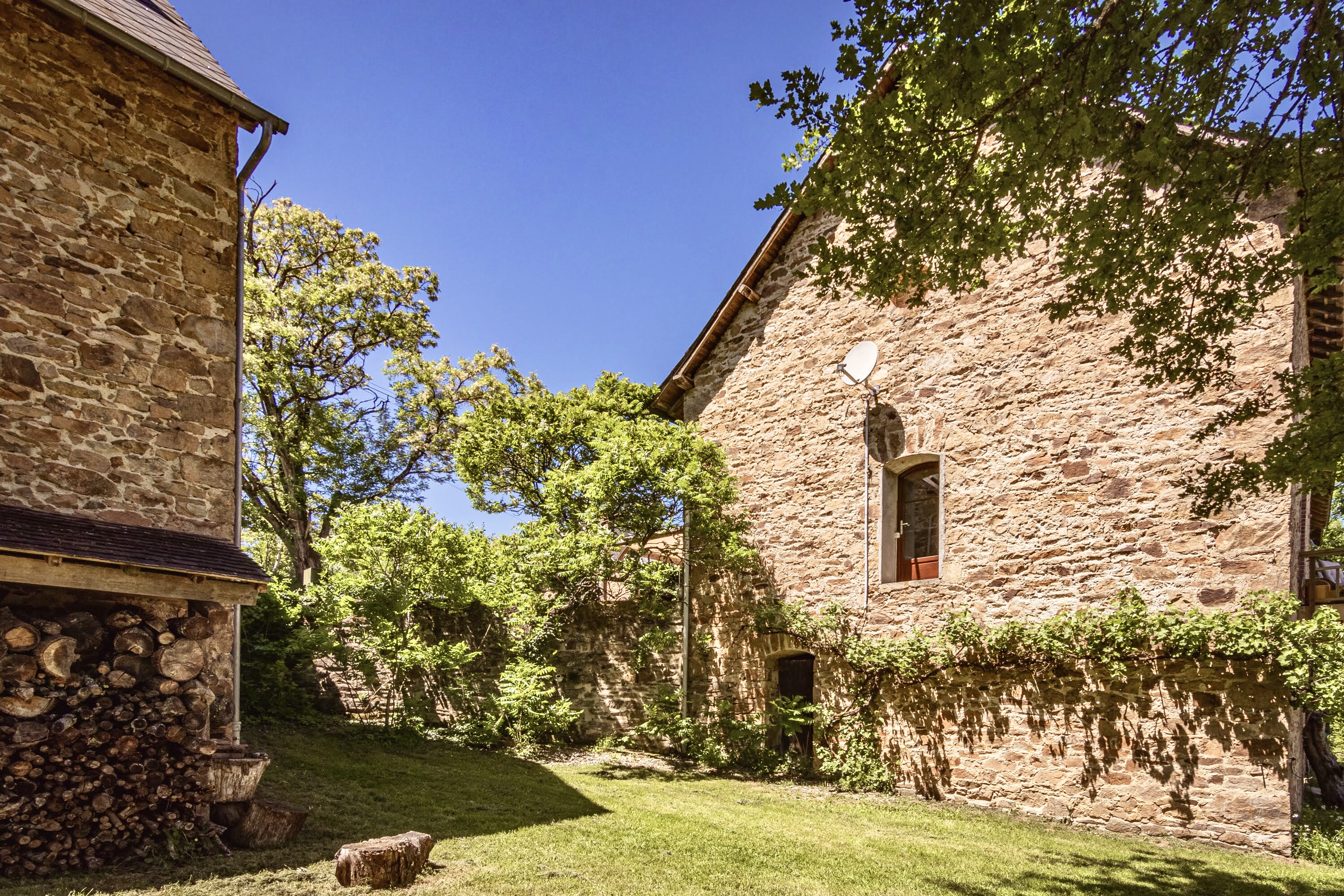 French property for sale in Château-Chervix, Haute-Vienne - €585,000 - photo 