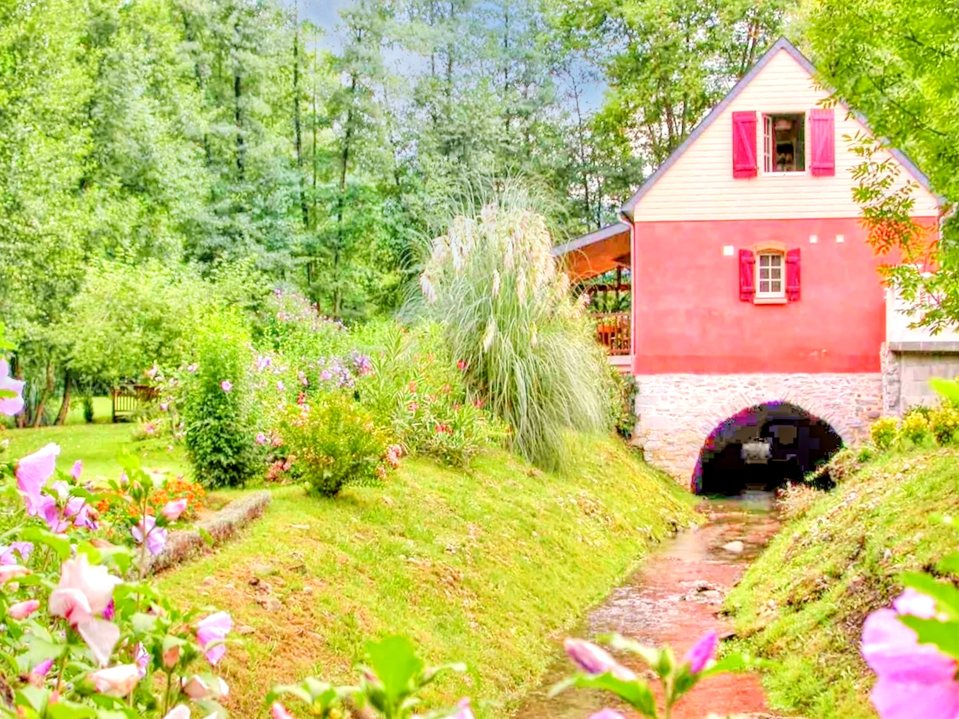 French property for sale in Oloron-Sainte-Marie, Pyrénées-Atlantiques - €749,000 - photo 