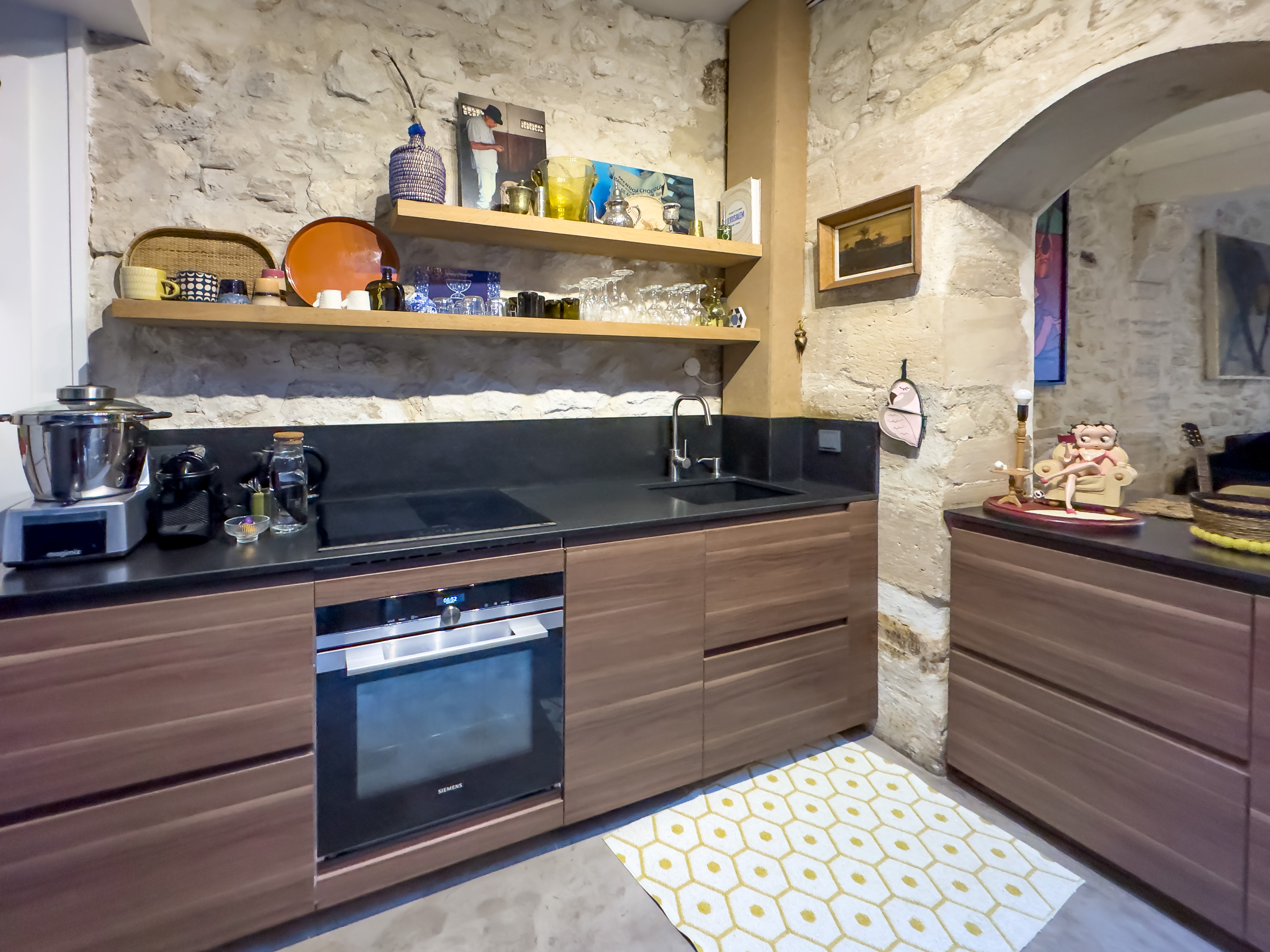 French property for sale in Paris 3e Arrondissement, Paris - €1,275,000 - photo 