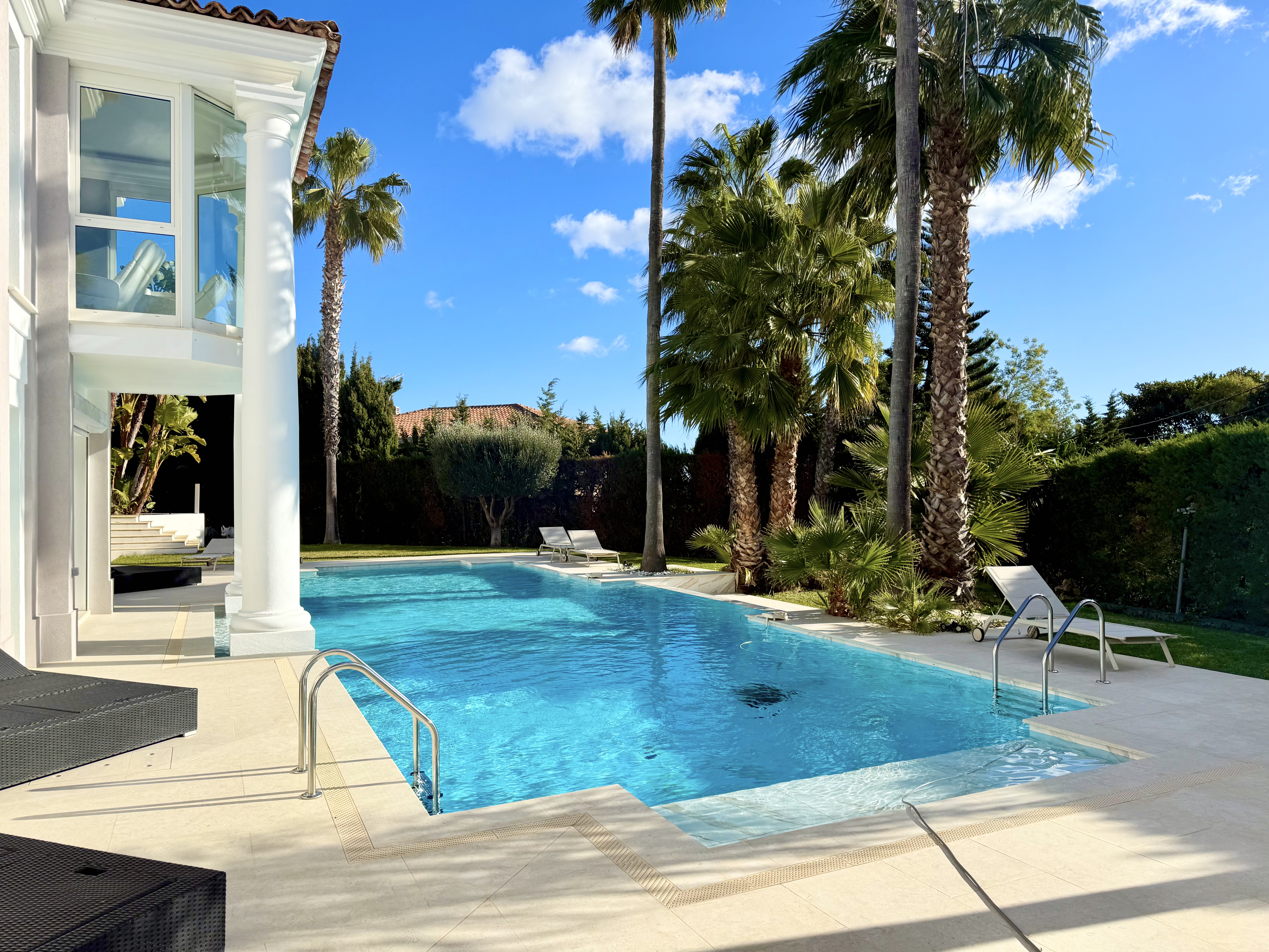 Propriété en France à vendre à Vallauris, Alpes-Maritimes - €7 900 000 - photo 