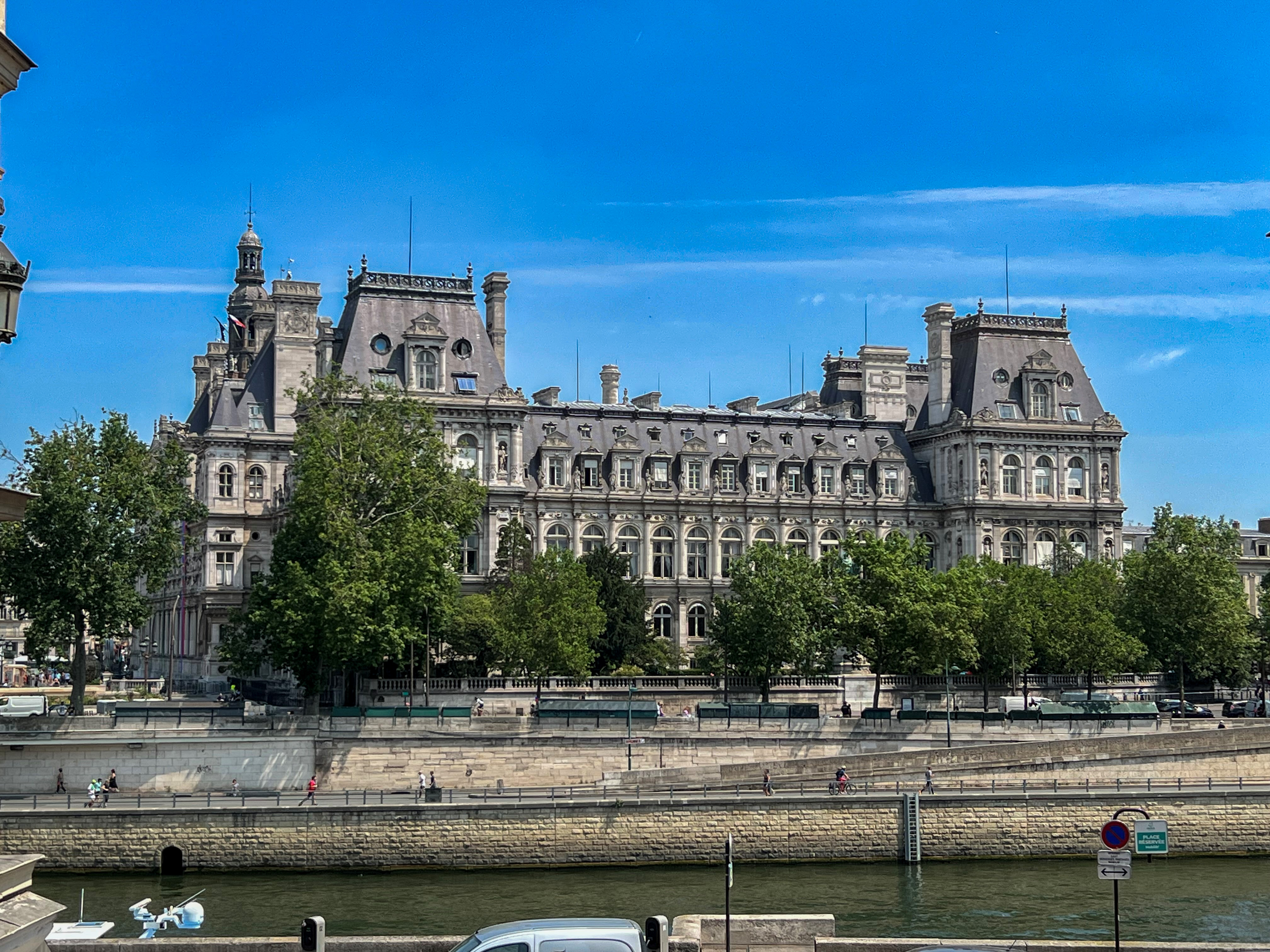 French property for sale in Paris 4e Arrondissement, Paris - €750,000 - photo 