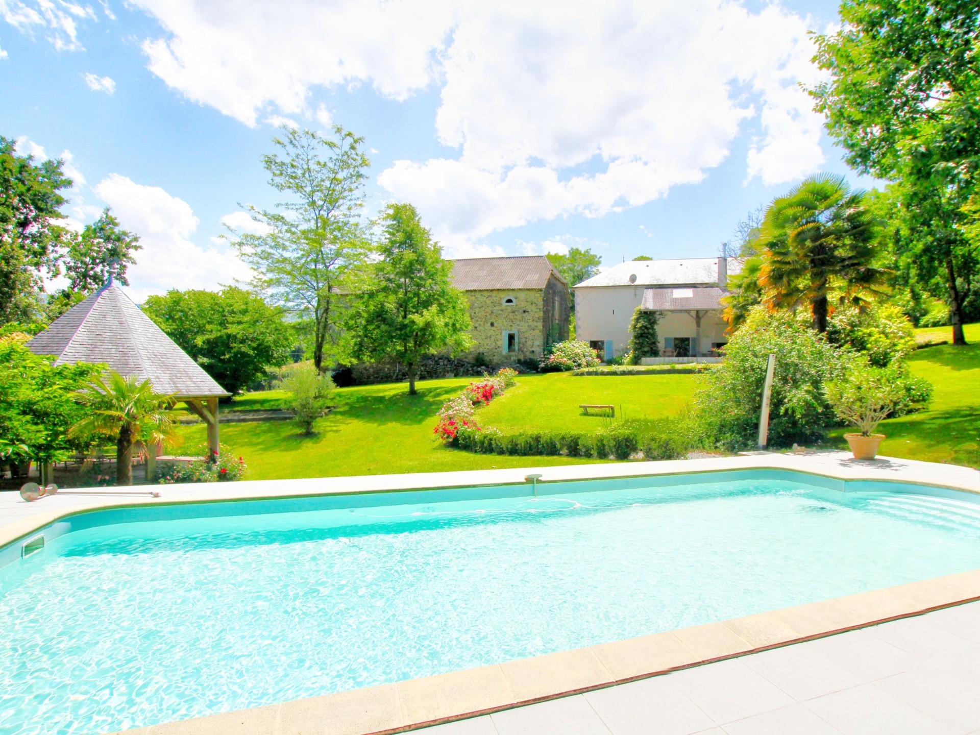 Propriété en France à vendre à Pau, Pyrénées-Atlantiques - €770 000 - photo 