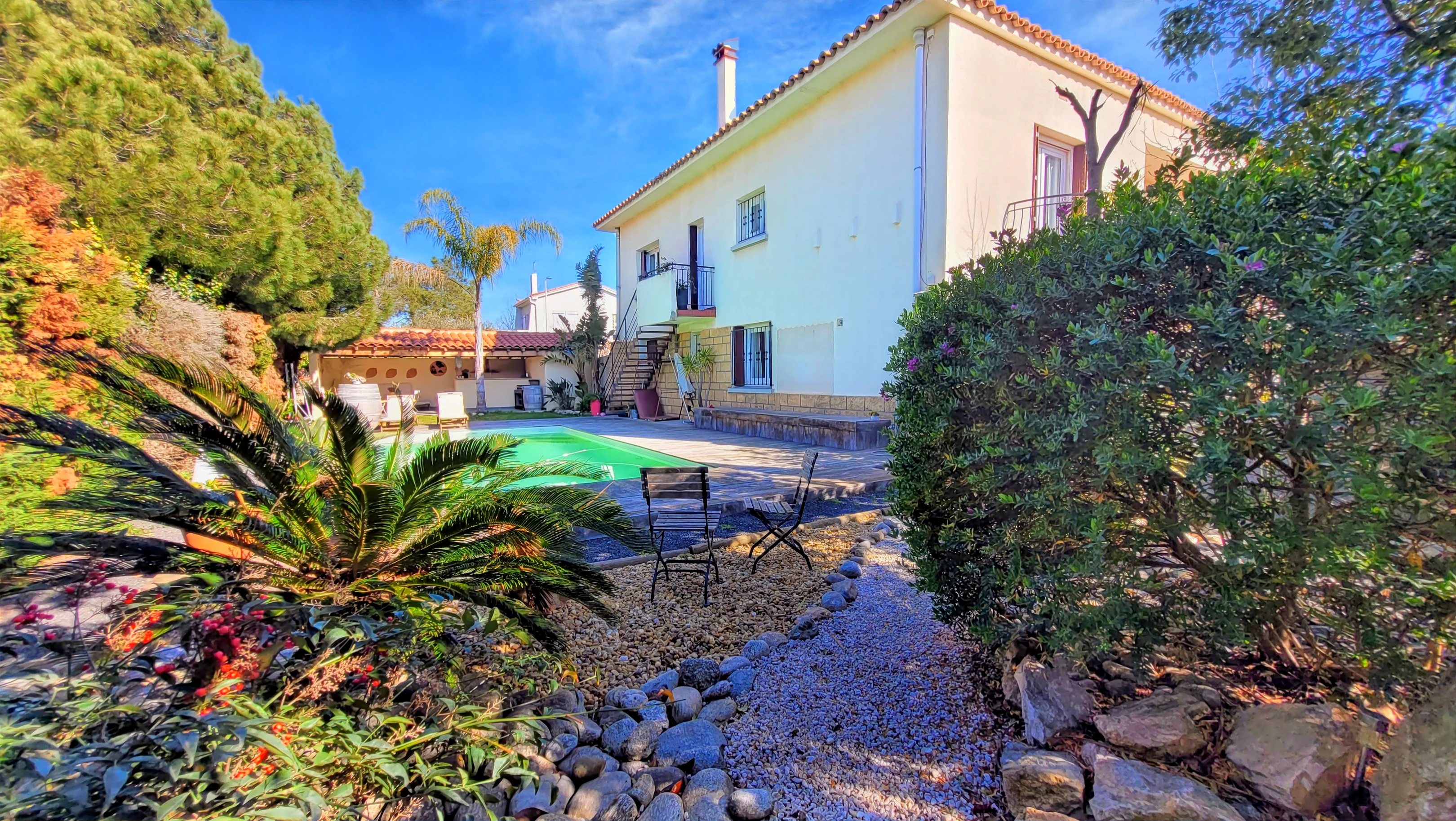 French property for sale in Canet-en-Roussillon, Pyrénées-Orientales - €679,000 - photo 